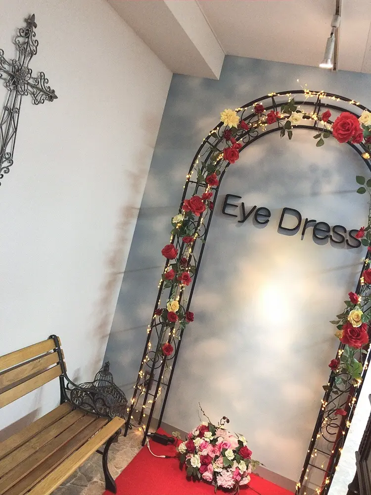 Eye Dressの内観・外観1