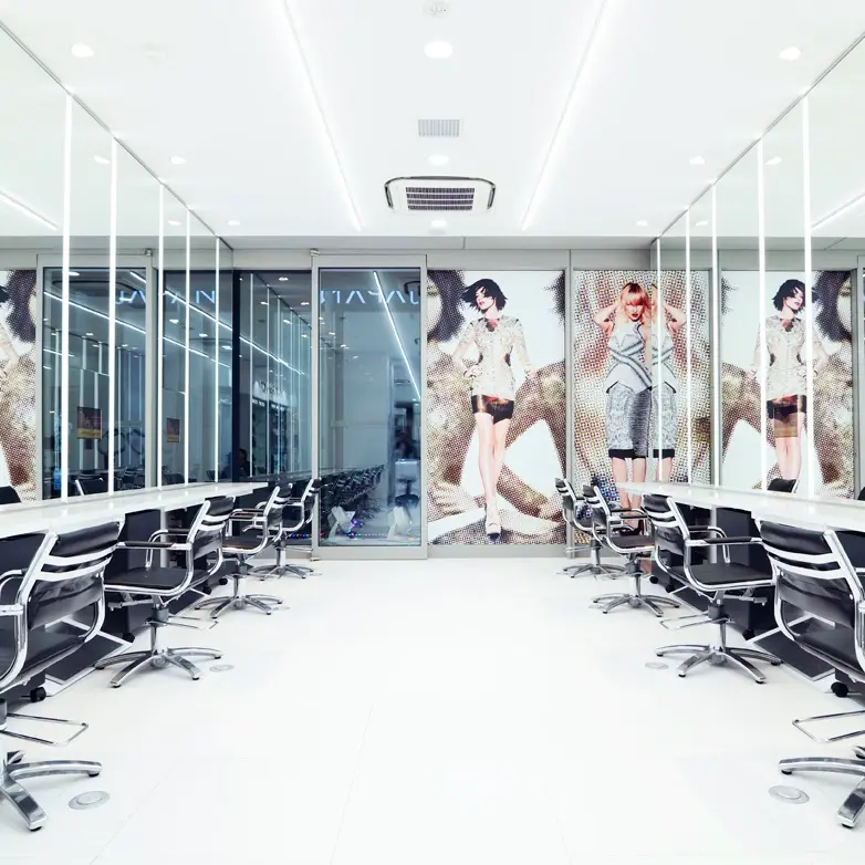 TONI&GUY JAPAN HARAJUKUの内観・外観1