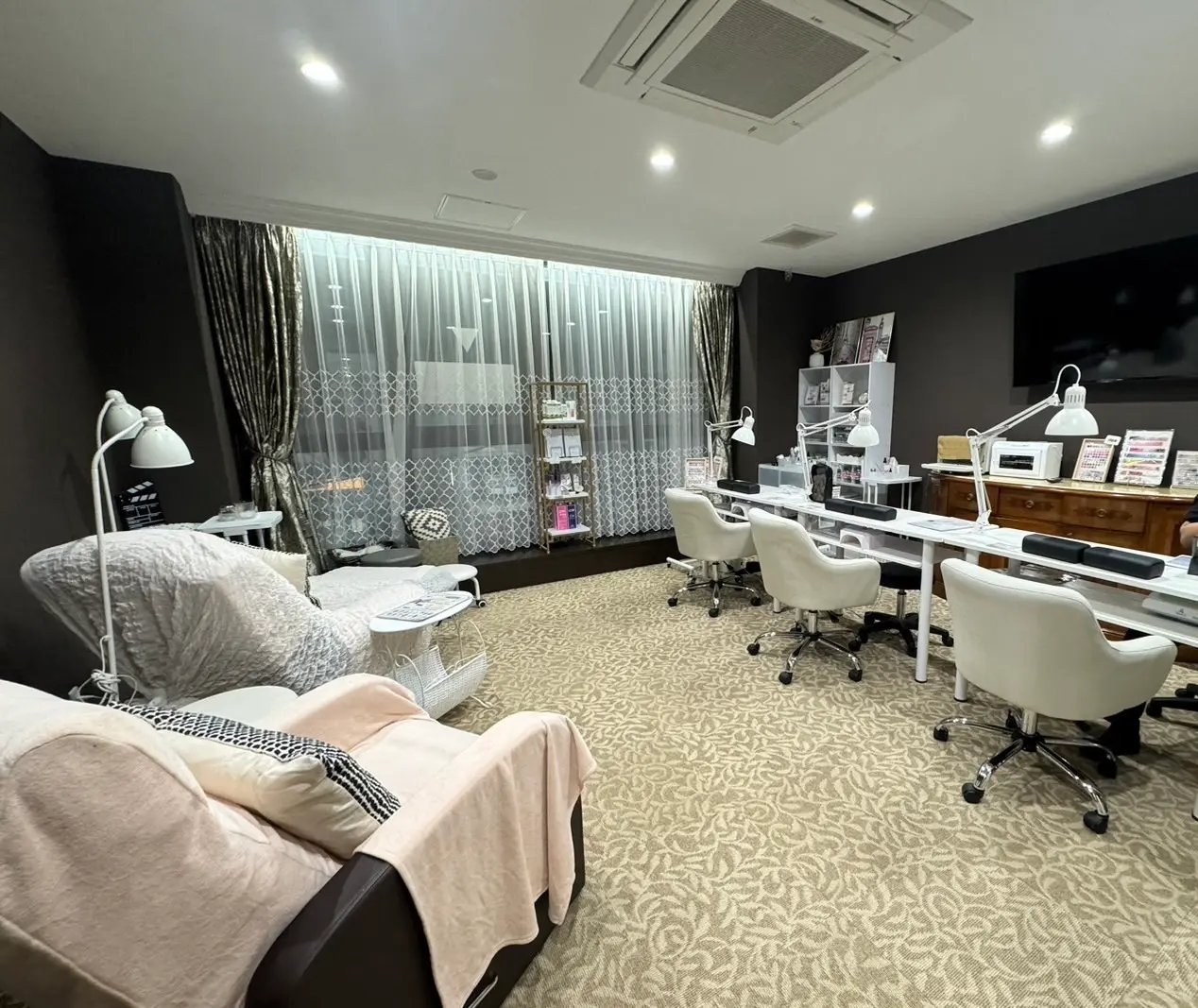 Eye＆NailDayの内観・外観1