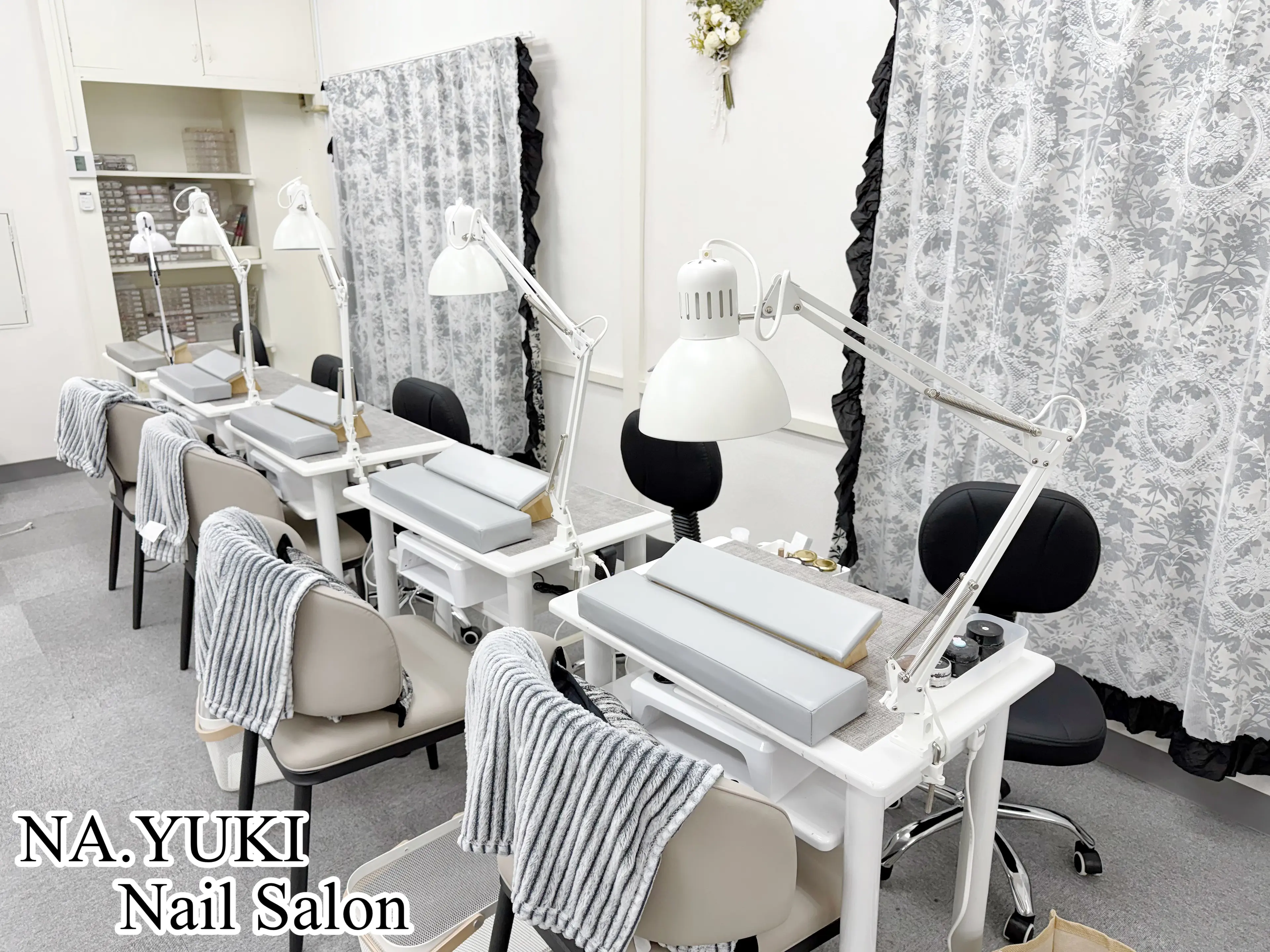 NA.YUKI Nail 新宿店の内観・外観1