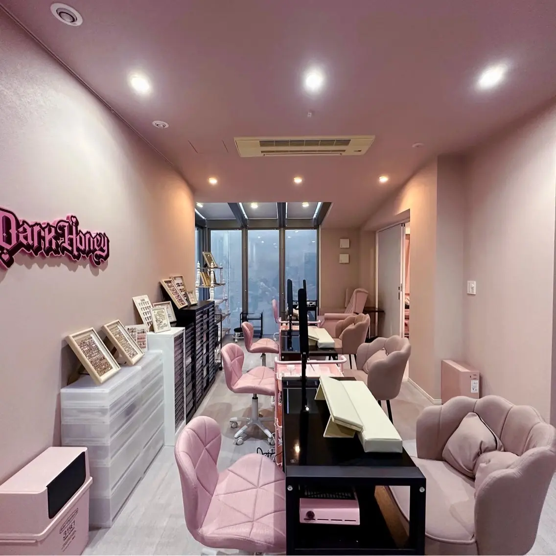 Dark Honey原宿店の内観・外観1