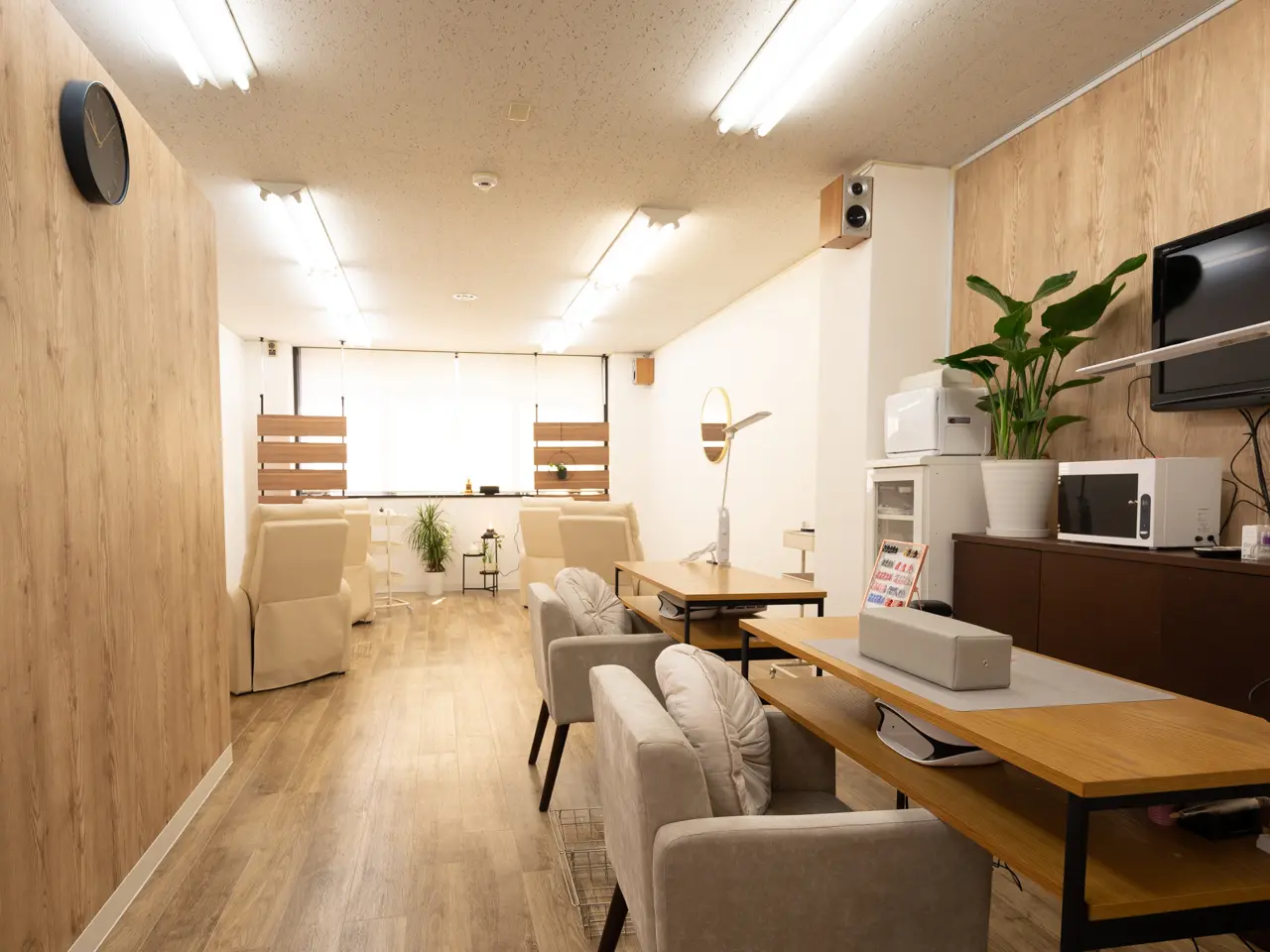 THE BALM津田沼店の内観・外観1