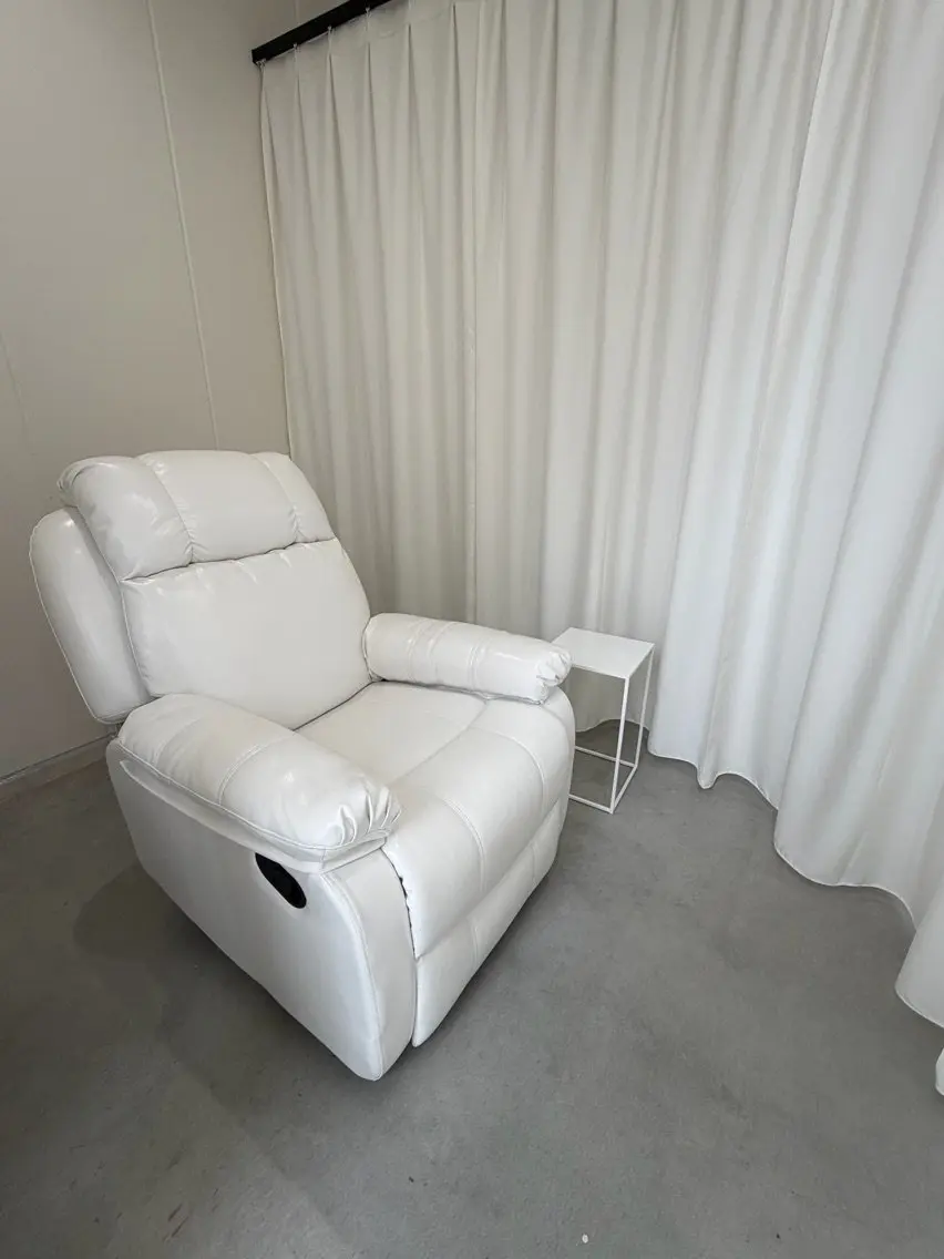 eyelash salon VELUNAの内観・外観2