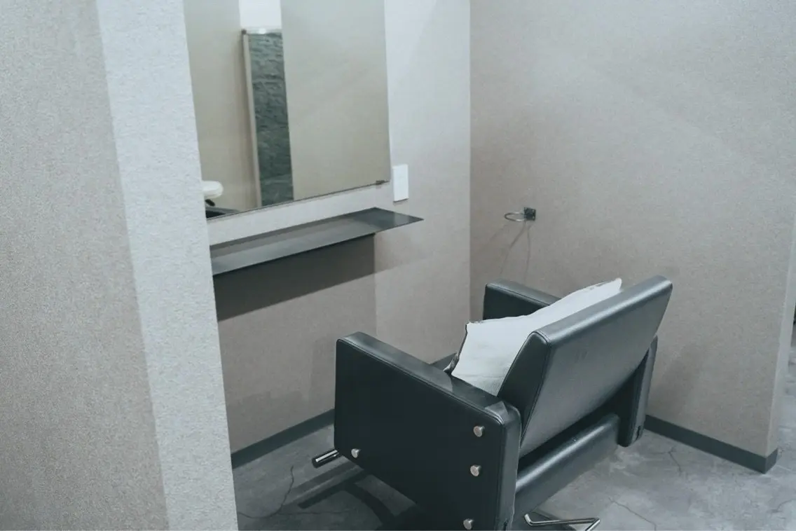 men's salon　SLASHの内観・外観1