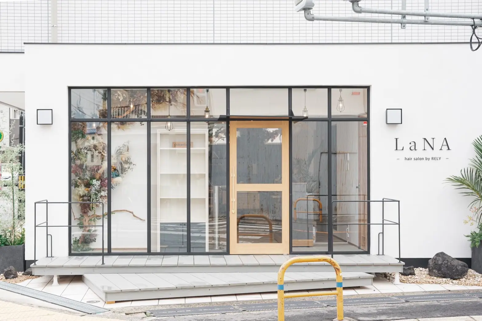 LaNA hair salon by RELY【ラナ ヘアサロン バイ リライ】の内観・外観3