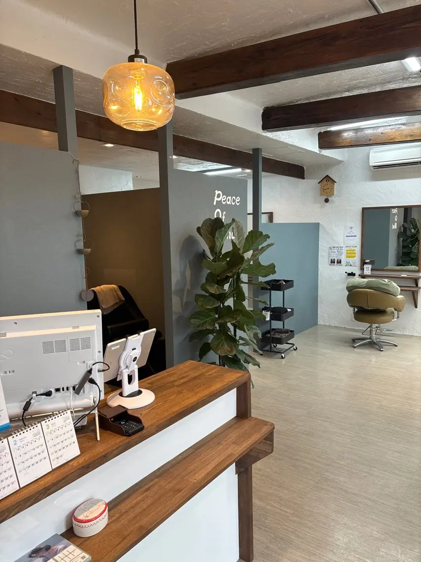 hairsalon Pomの内観・外観2