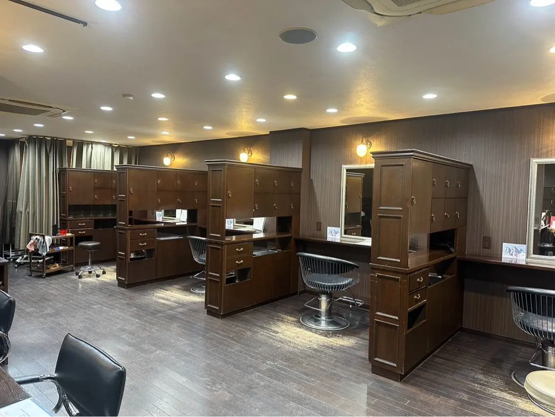 髪の美院Charmant Beauty Clinicの内観・外観1