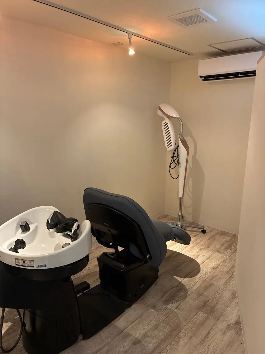 Hair&relax salon  UMIの内観・外観2