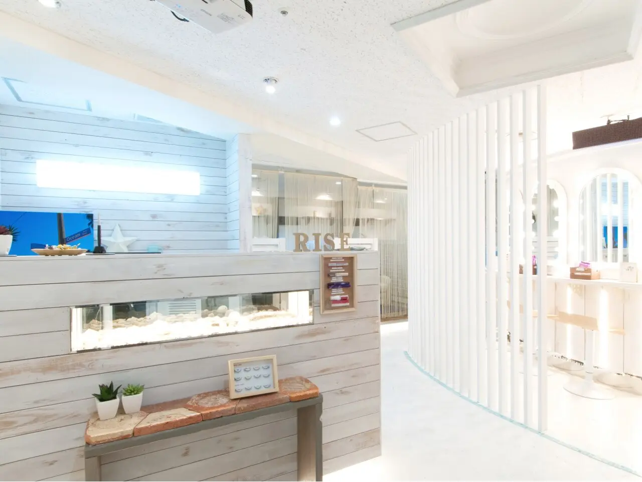 アイラッシュTOKYO.RISEの内観・外観1