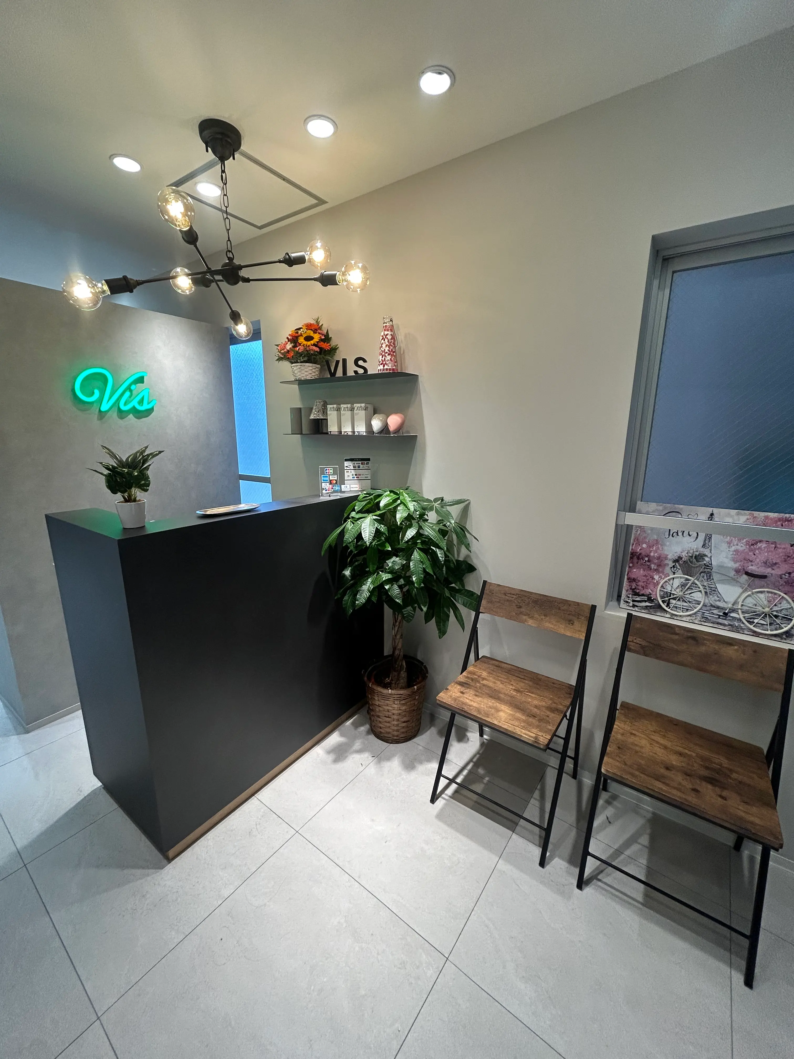 Vis Hair 北千住店の内観・外観2