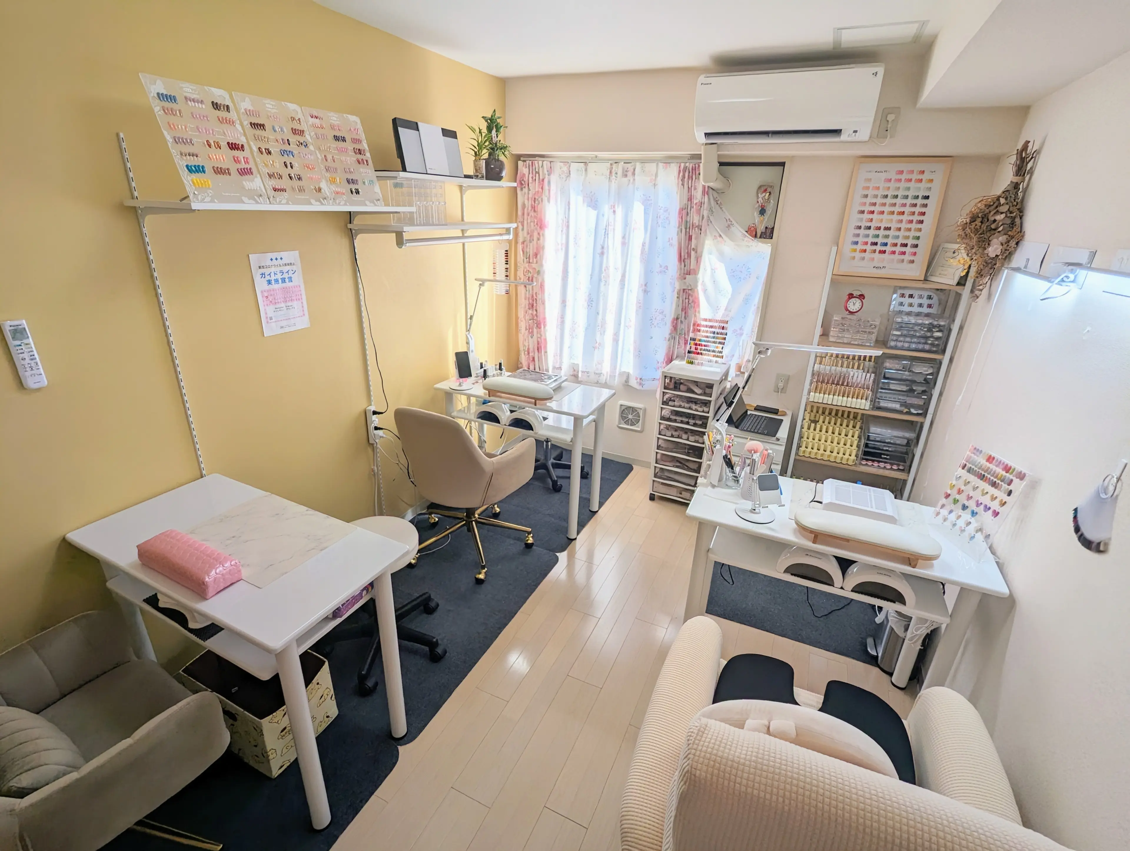 Nailsalon　Graciasの内観・外観2