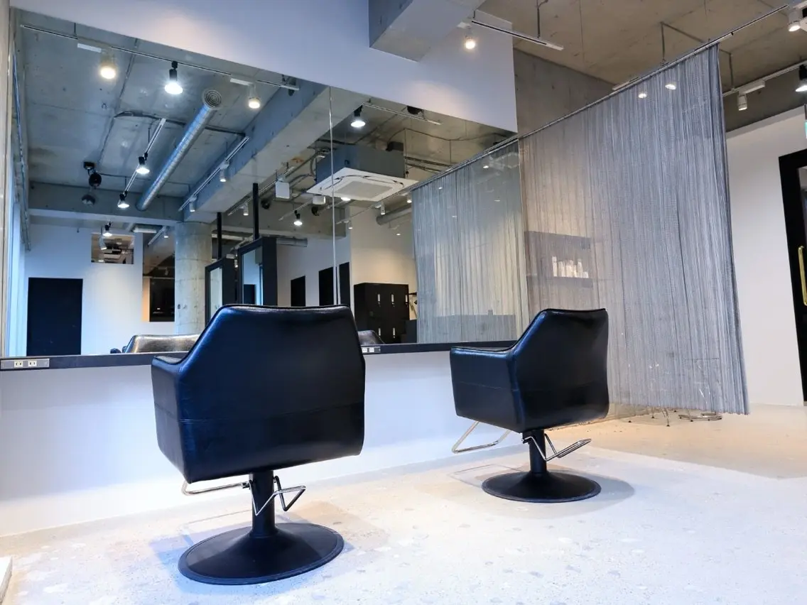 BONDZSALON 表参道店の内観・外観2