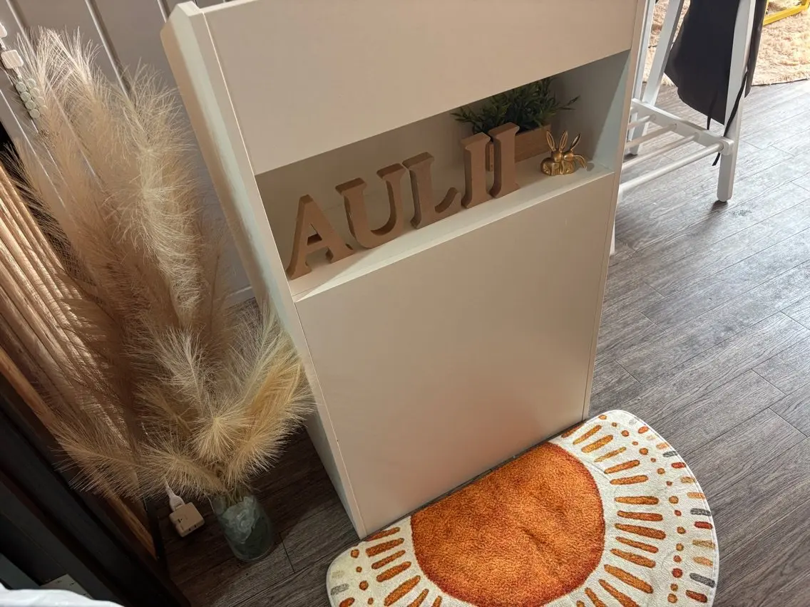 nail salon Auliiの内観・外観1