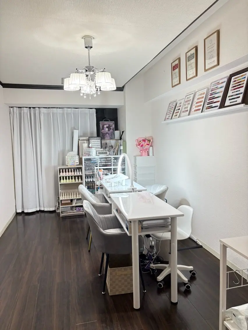 Only U Nail Salonの内観・外観1