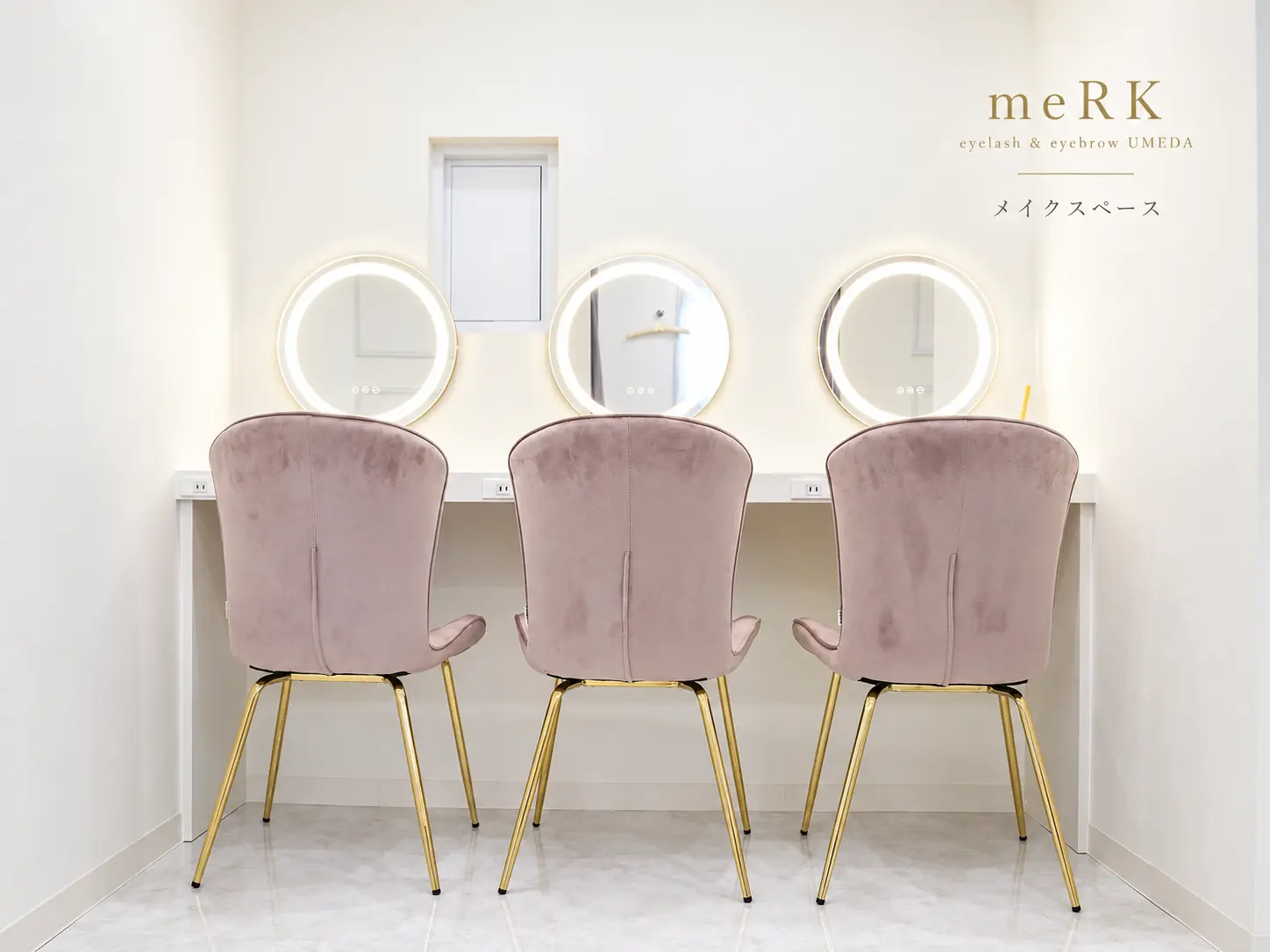 アイラッシュ・まつ毛パーマ&ネイル専門店 meRK【メルク】梅田店 by PLATINUM DOLLの内観・外観3