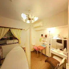 Beauty Salon ビープラスの内観・外観1