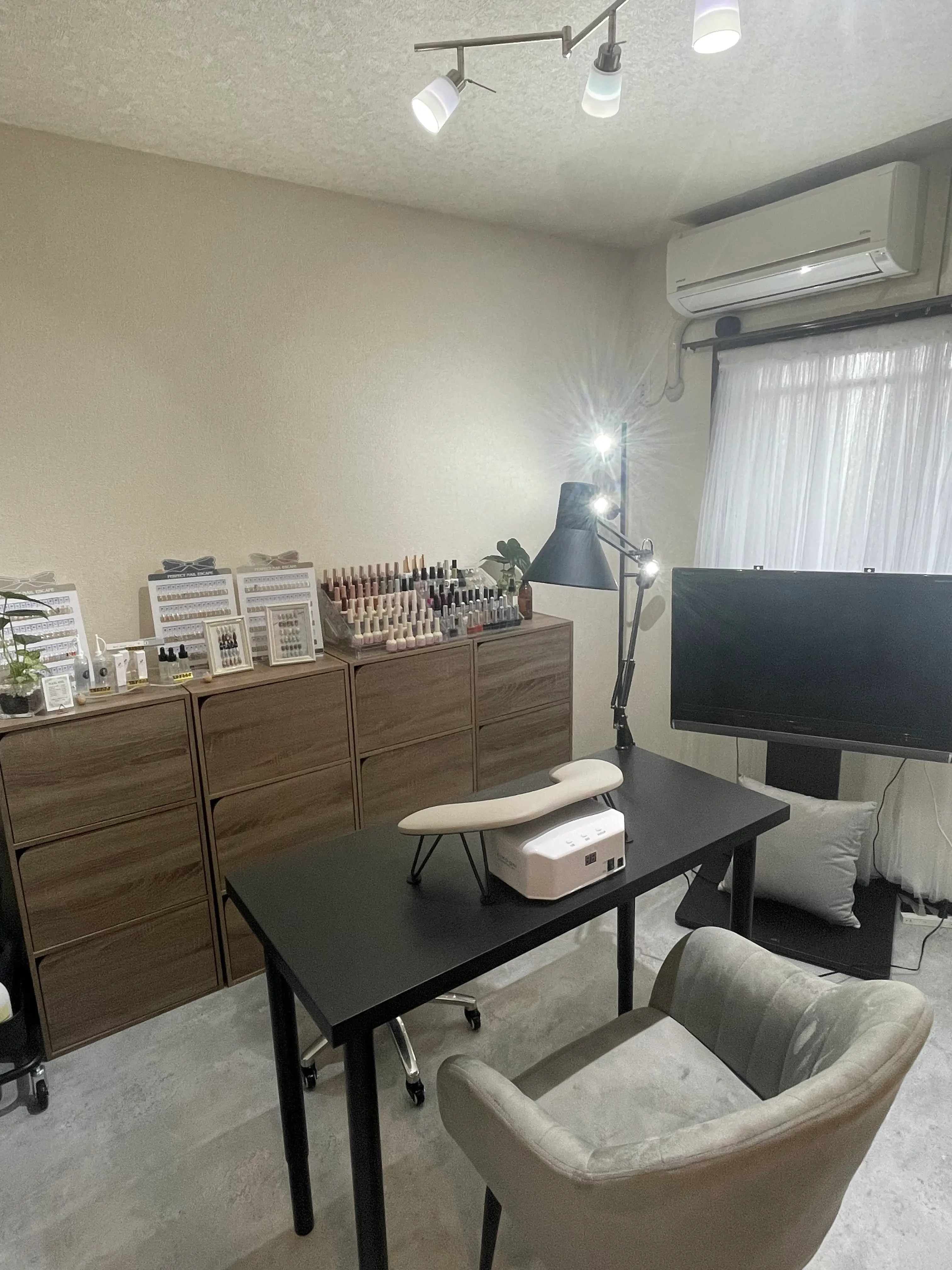 private nail&chip salon Ruberの内観・外観1