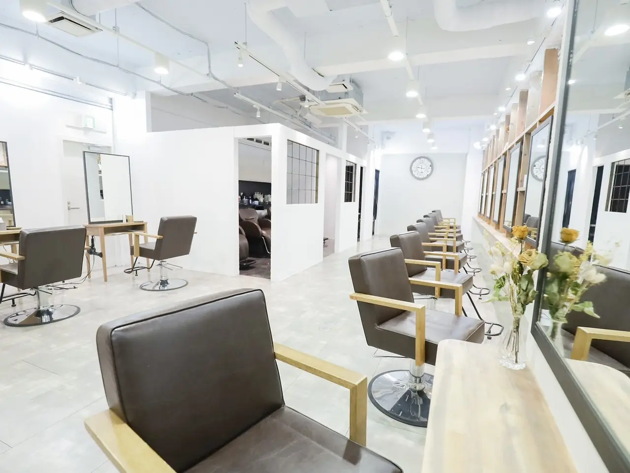 tetote江坂店の内観・外観1