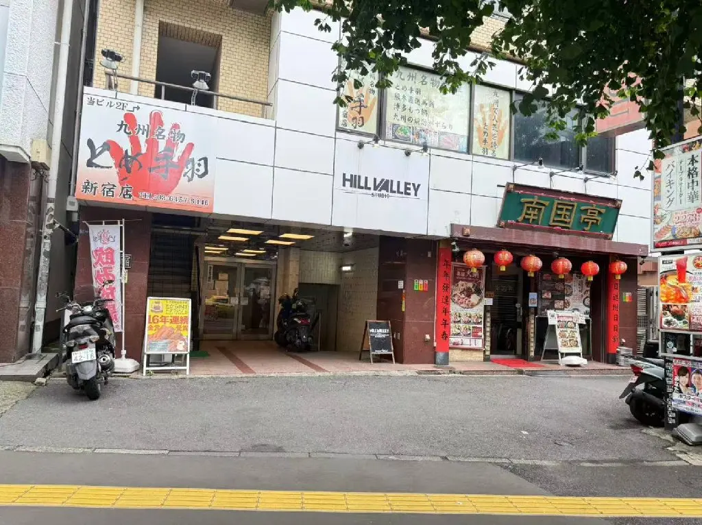 rianネイルスクールの内観・外観1