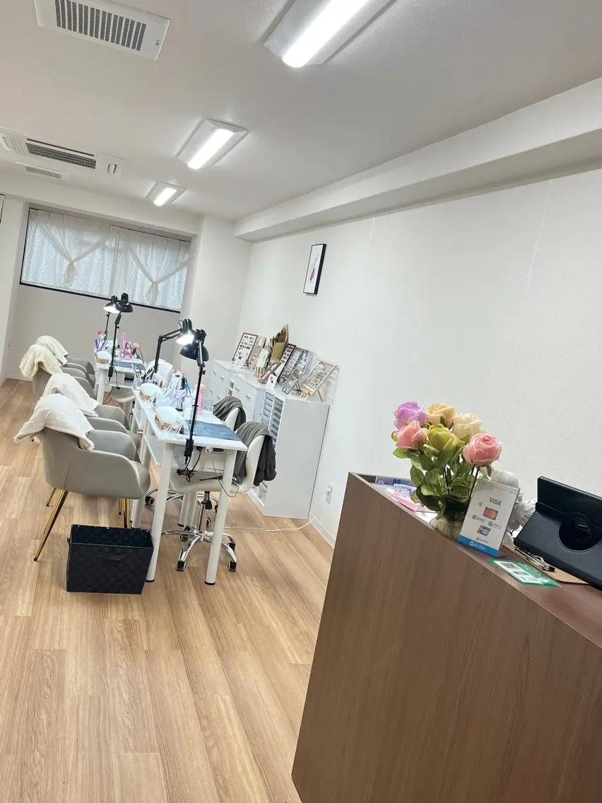 Candy nailの内観・外観2
