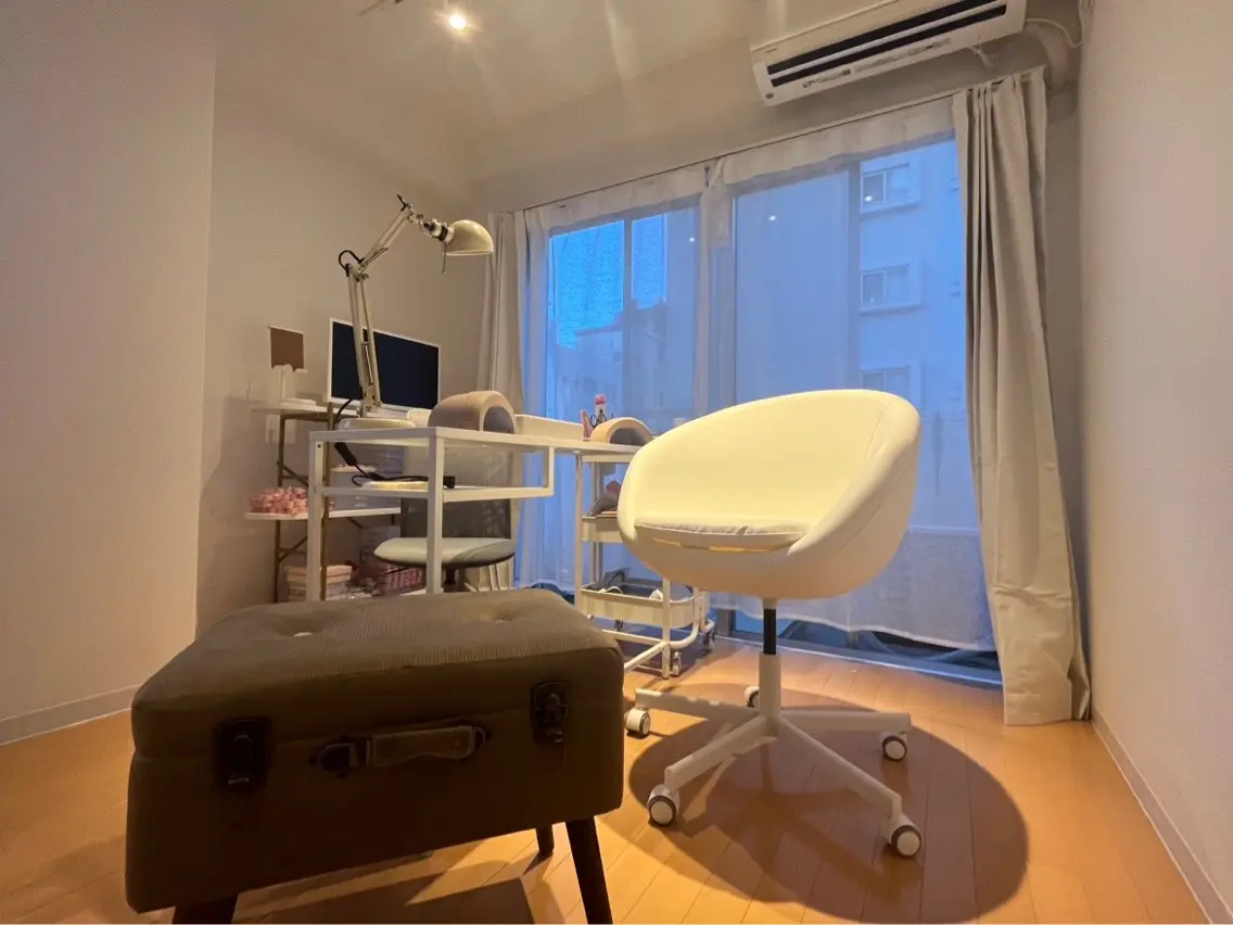 Brodia  nailsの内観・外観1