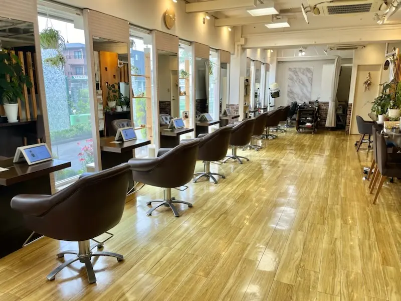 美容室Flow　東中野店の内観・外観2