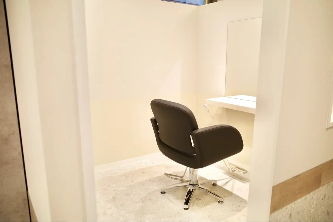 tocca hair&treatment 京都河原町ANNEXの内観・外観1