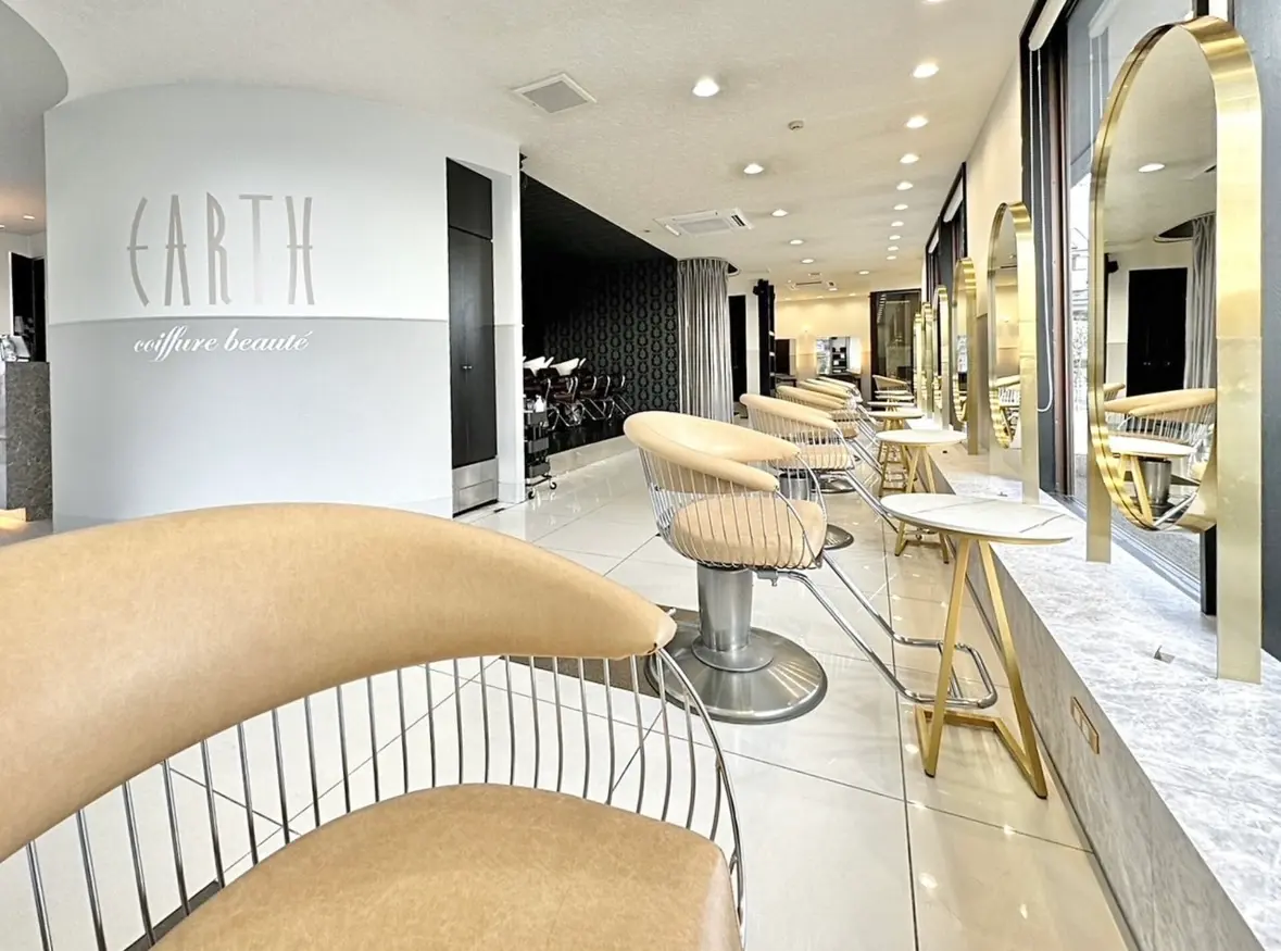 EARTH長野稲田店の内観・外観1