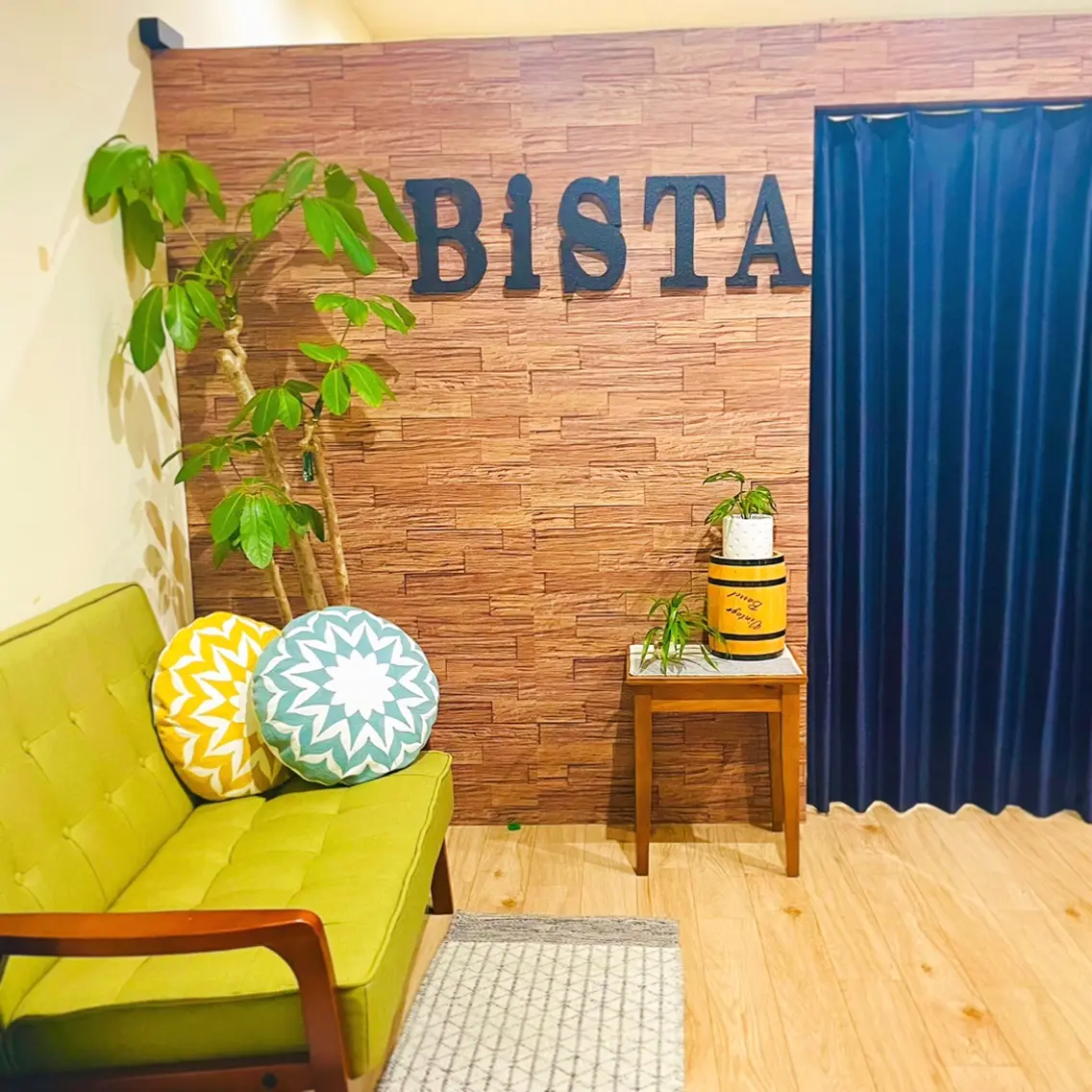 〈完全予約制サロン〉BiSTA ~ビスタ ~の内観・外観1