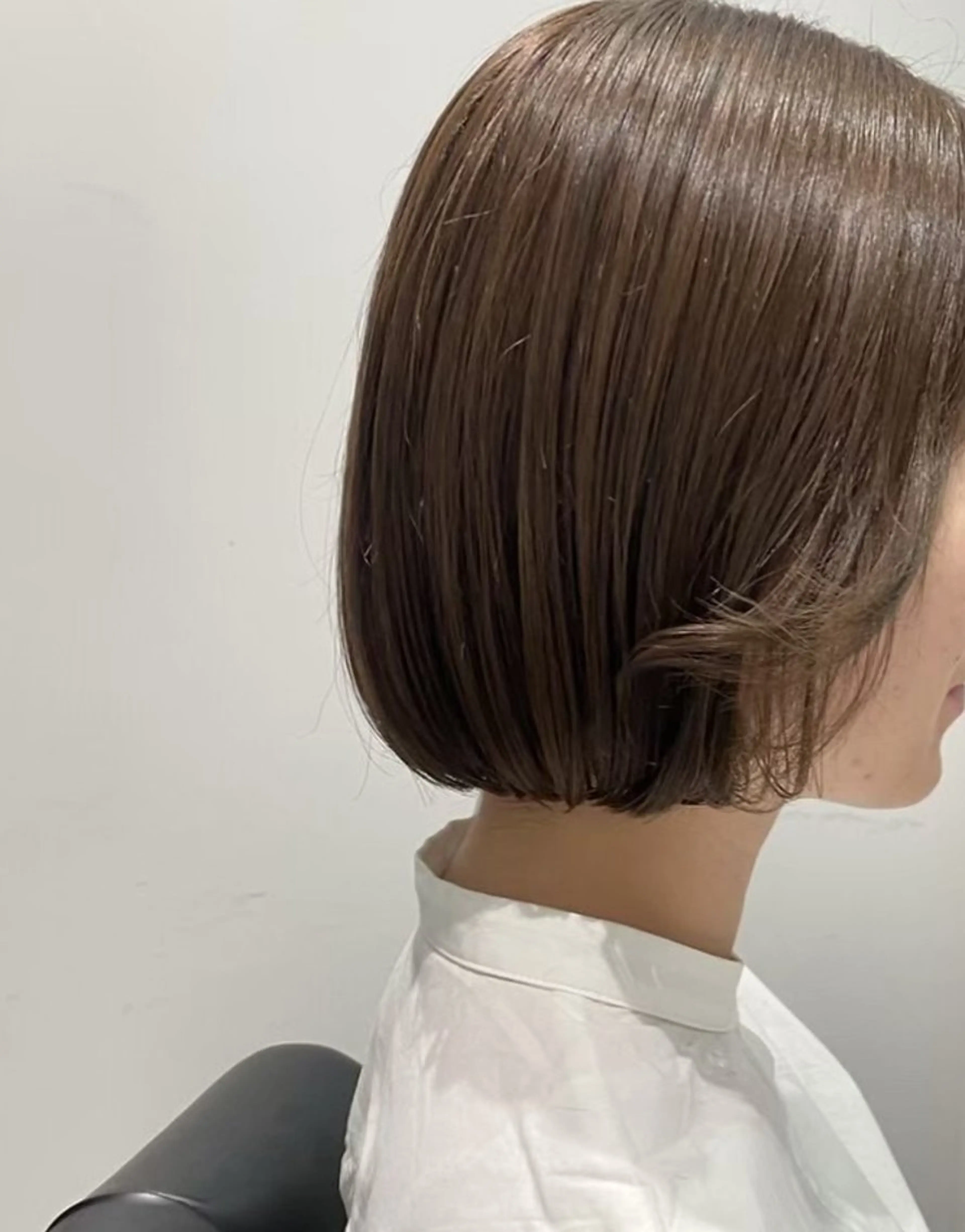 カラー 江坂 misaki のヘアスタイル