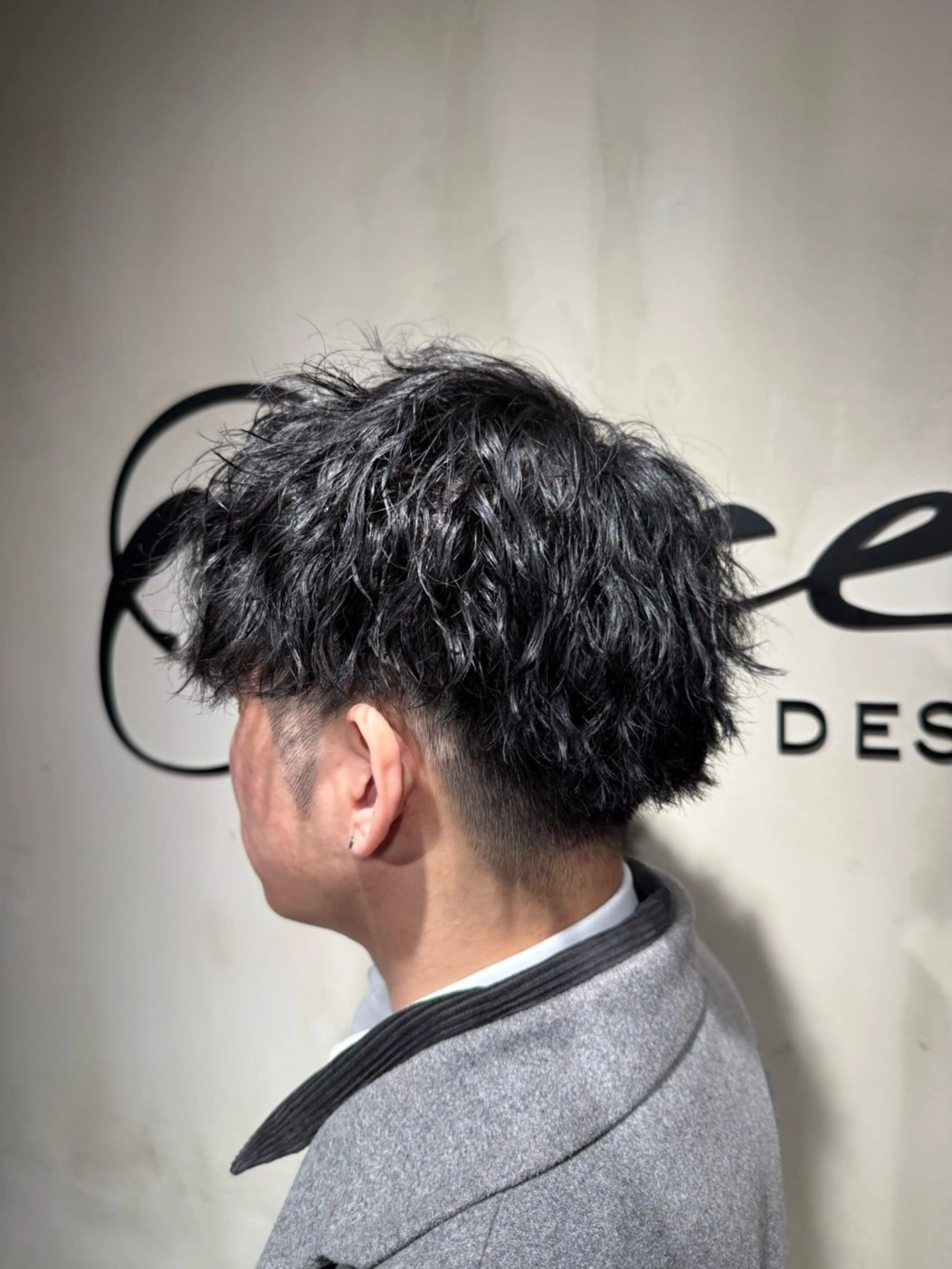 ショート パーマ 艶感/レイヤーカット 🌐Taketoのヘアスタイル