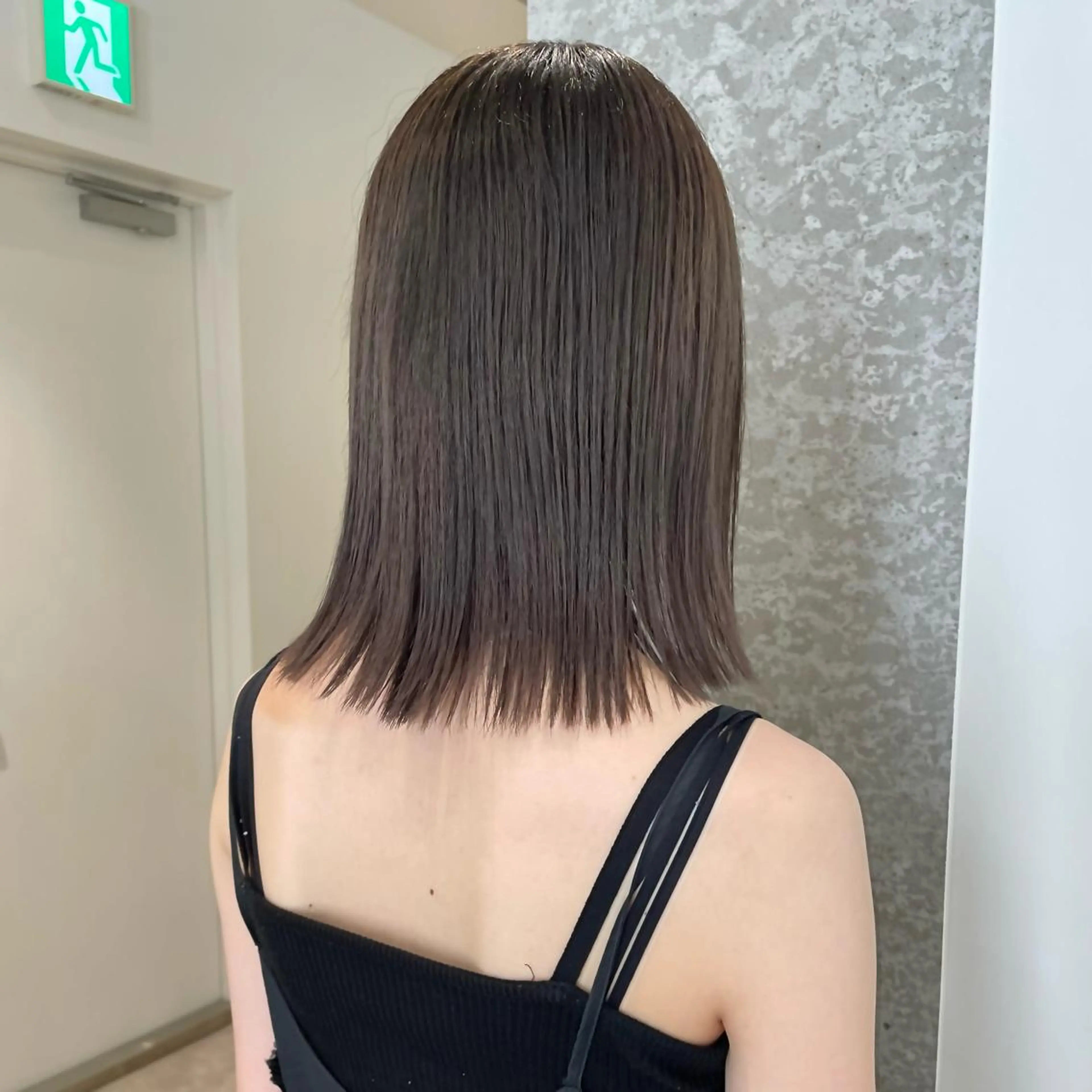 ミディアム カラー ブリーチ グレージュ ベージュ🤎透明感 カラー🤎anriのヘアスタイル