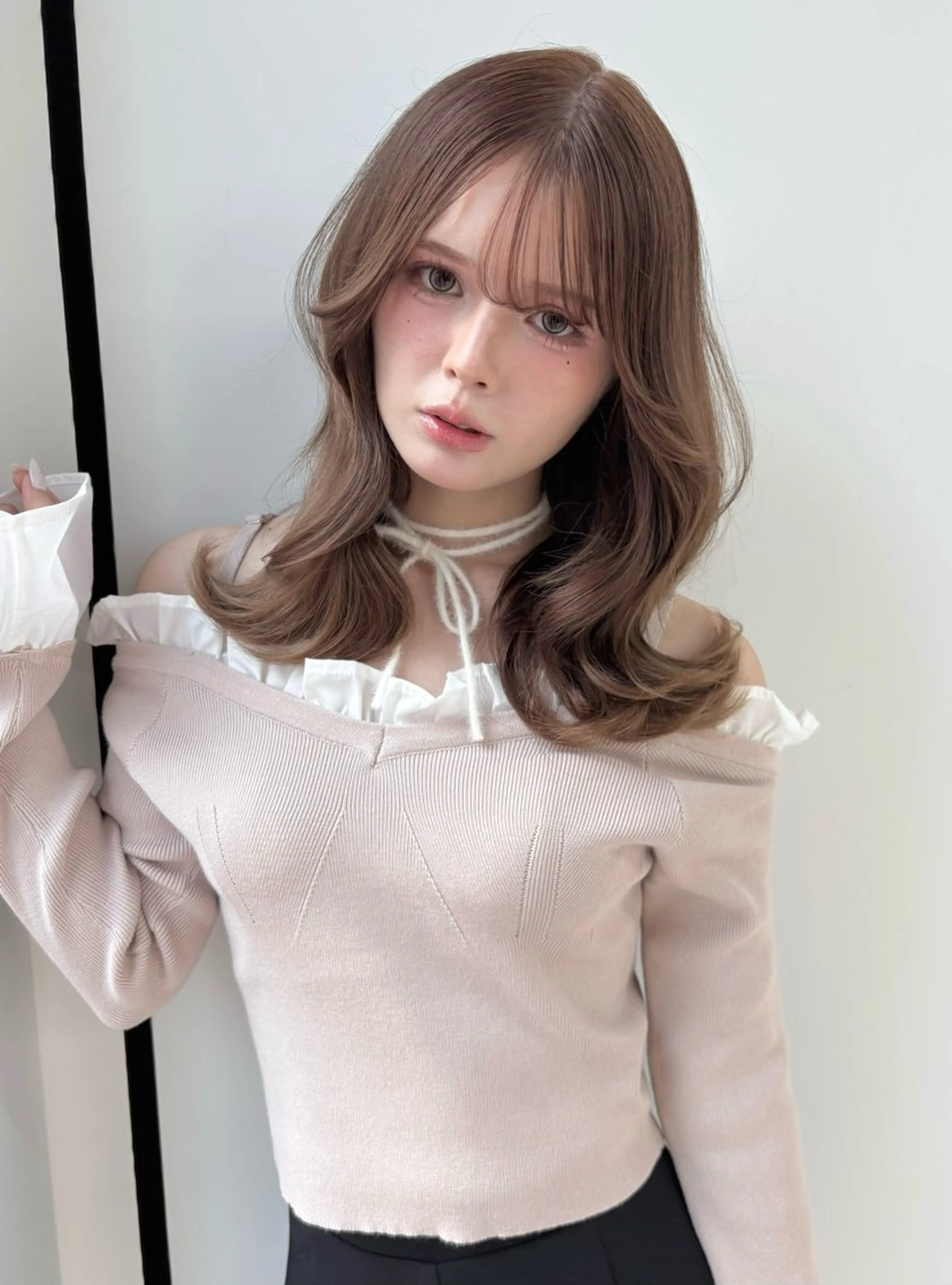 ミディアム カラー ベージュカラー ショコラベージュ 顔周りカット レイヤーカット ヘアカラー トリートメント 盛れる顔周り🤍渋谷 Risa🎀のヘアスタイル