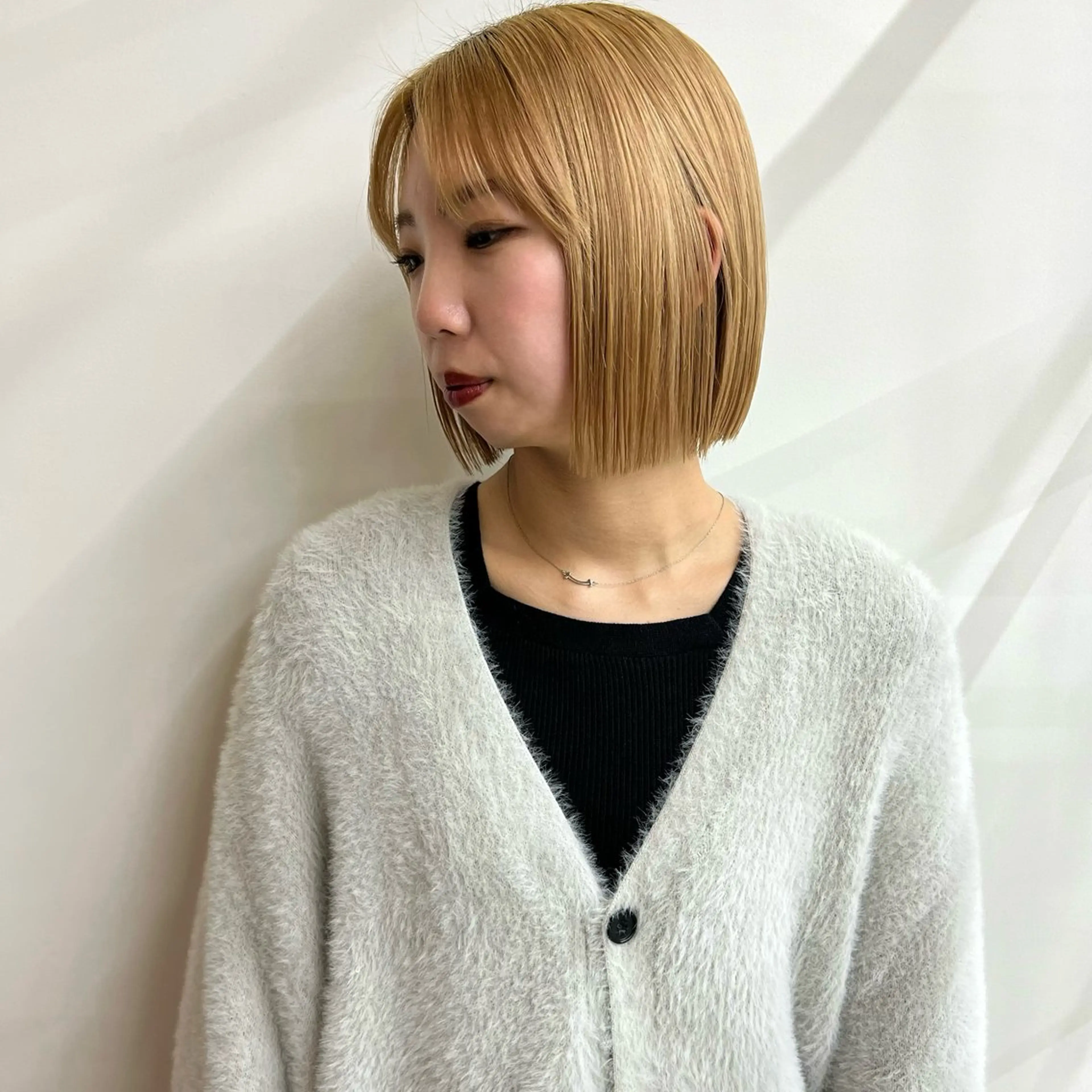 ミディアム 舟橋耀/ブリーチカラ ー/レイヤーカットのヘアスタイル