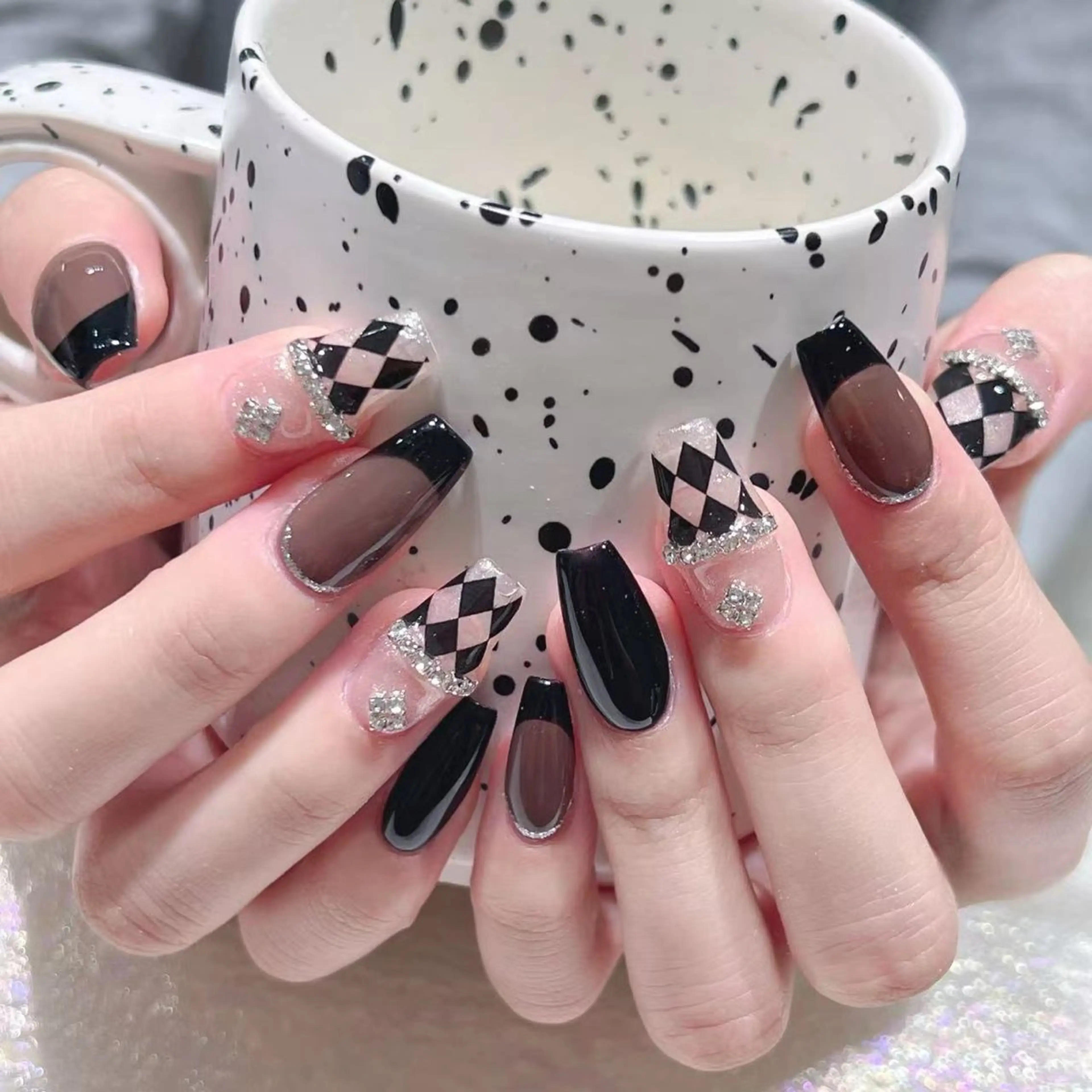 ネイル ハンドネイル Queens マオのネイルデザイン