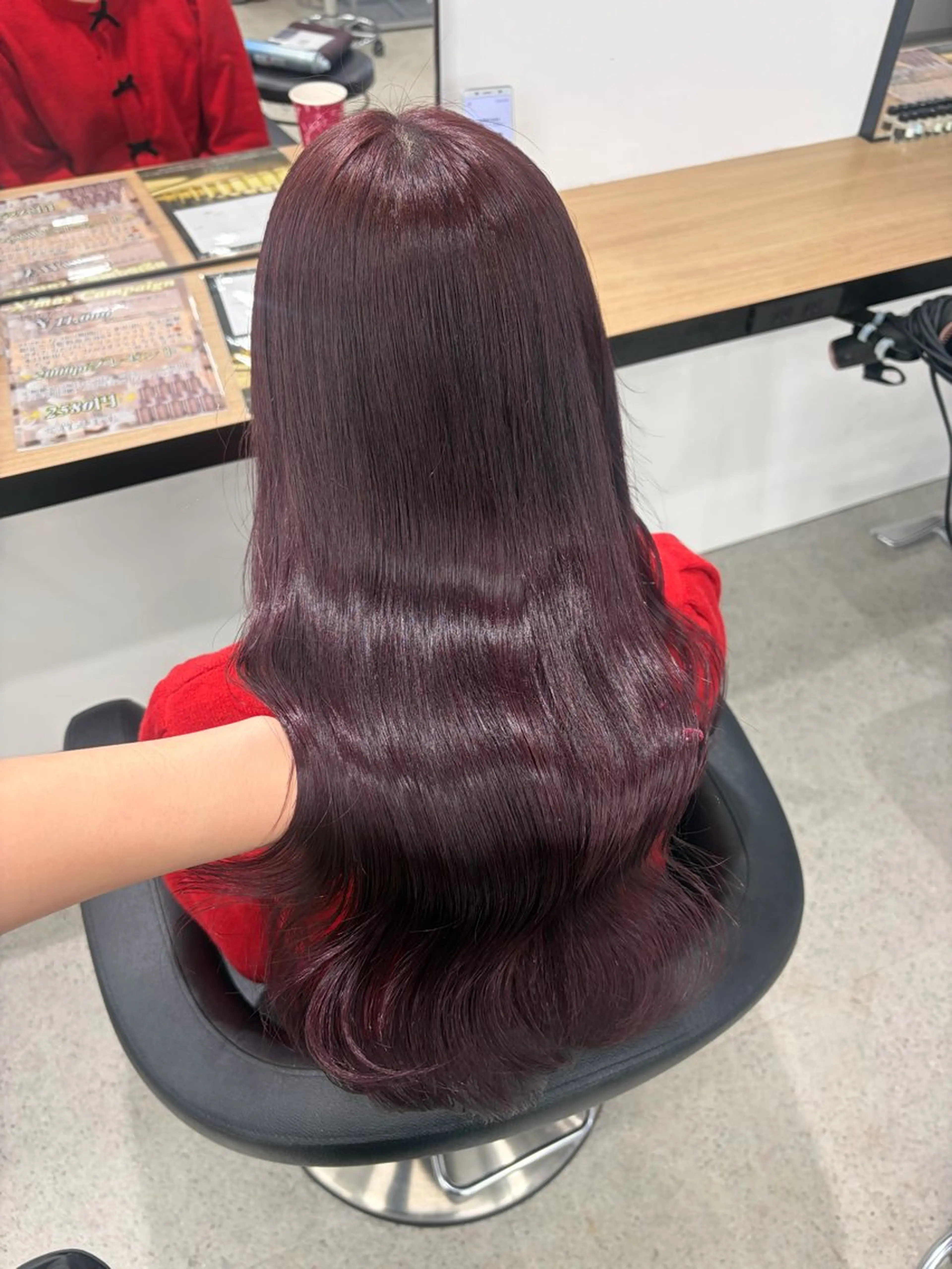 ロング カラー ブリーチ 髪質改善 トリートメント ヘアカラー 💗愛され暖色💗 ピンク/レッド💗のヘアスタイル