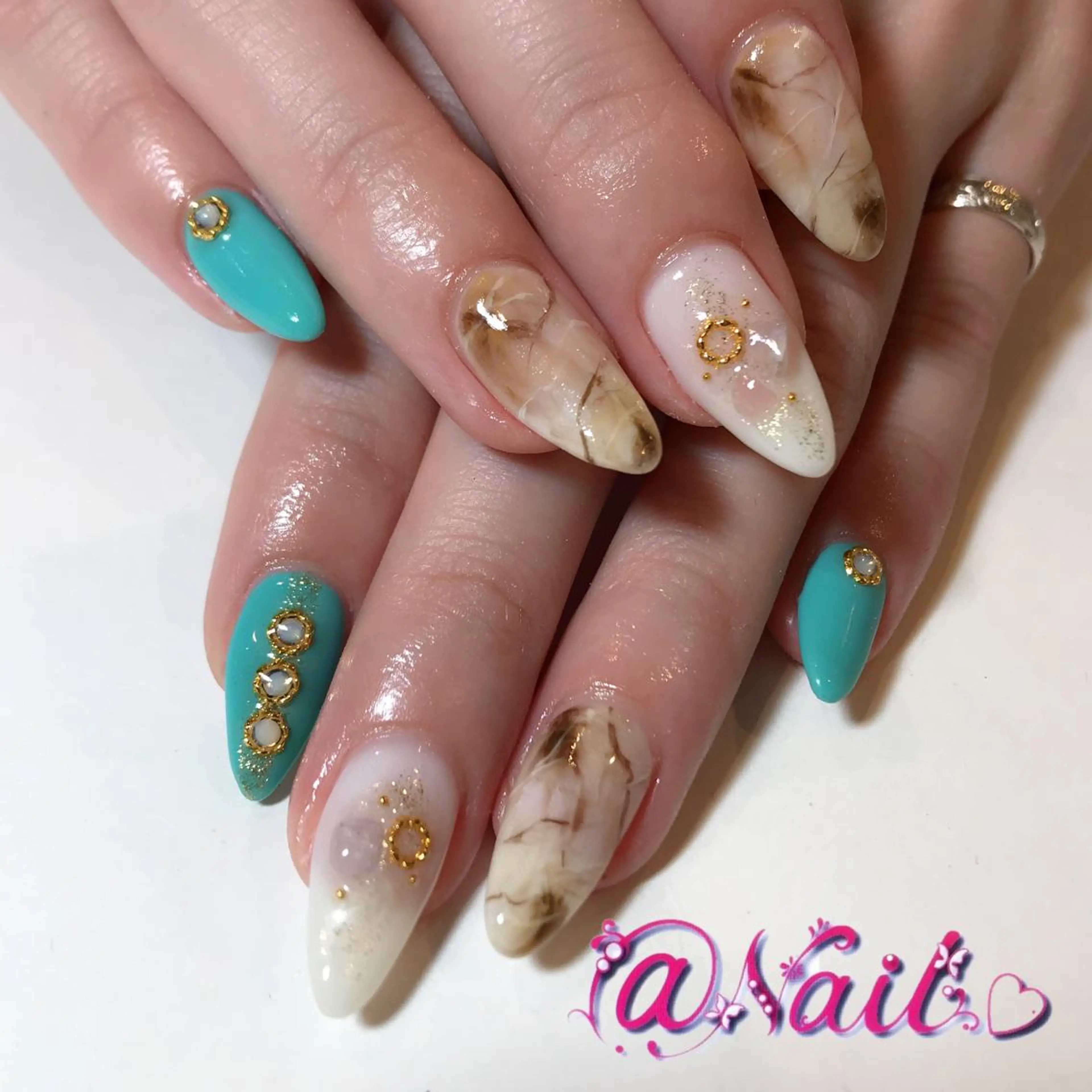 ネイル 小尾 栞のネイルデザイン