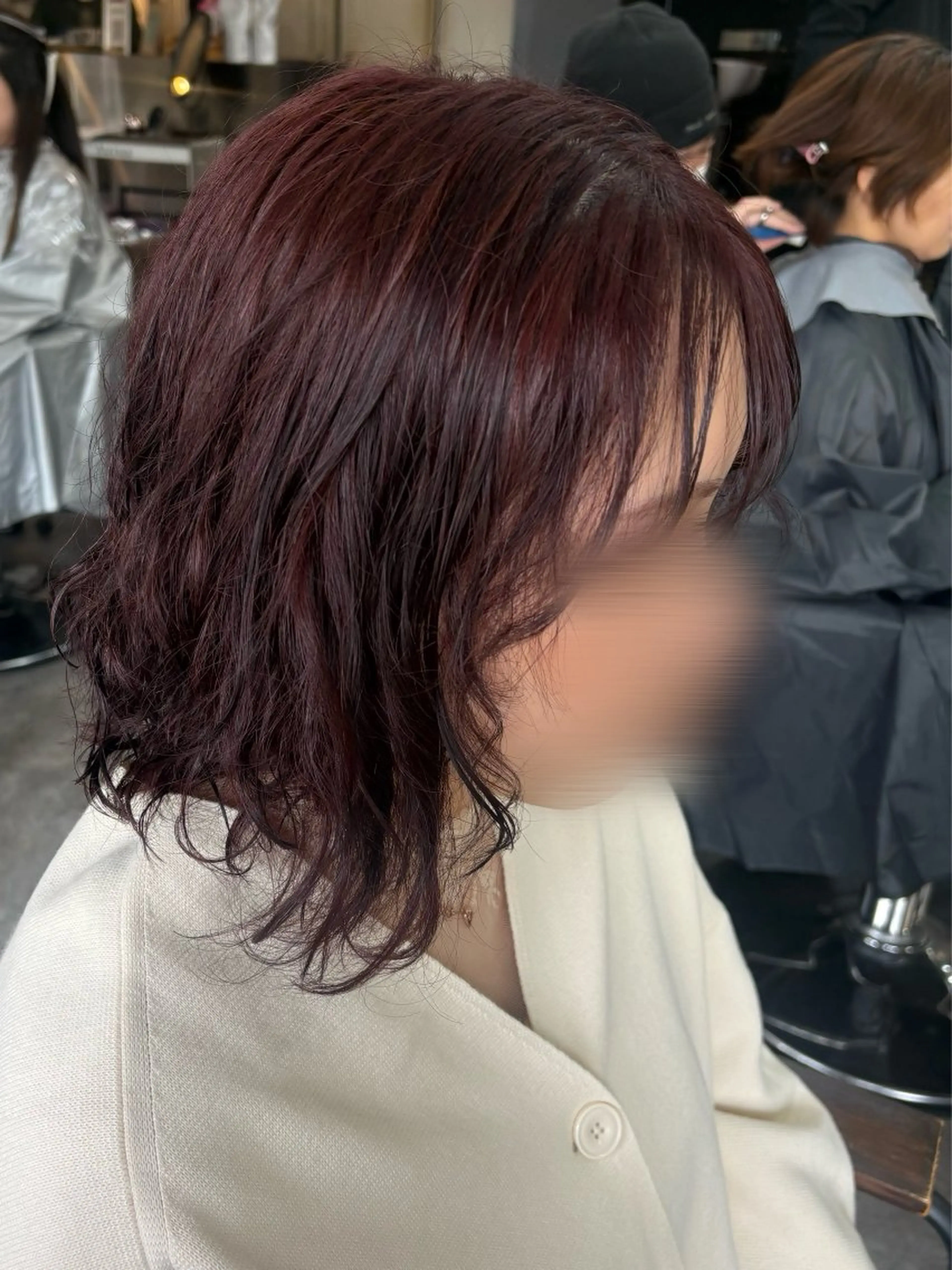 ショート ヘアカラー シモイケ ルアのヘアスタイル