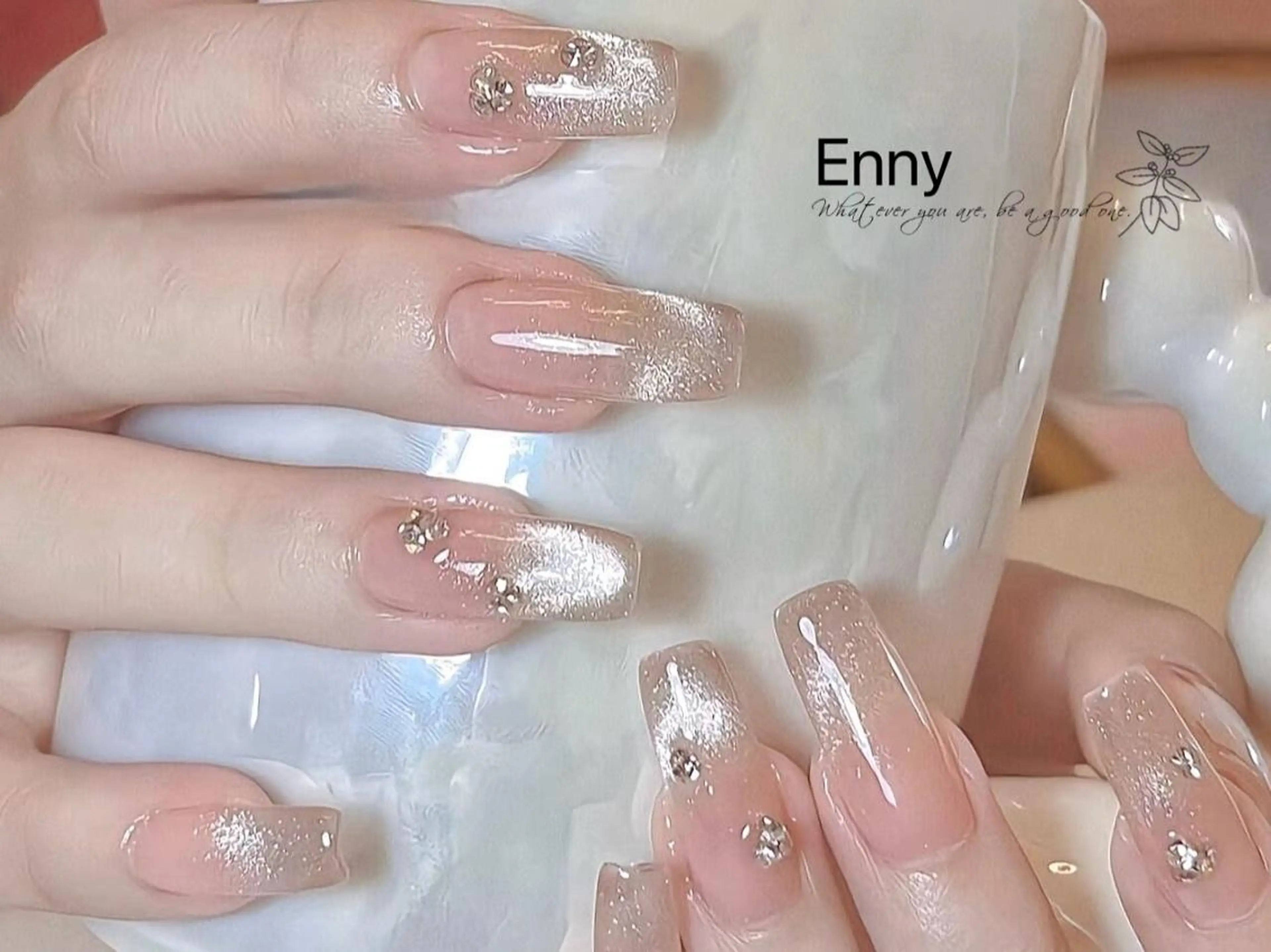 ネイル チークネイル 長さ出し フラッシュネイル フットネイル フレンチネイル Nailsalon Ennyのネイルデザイン