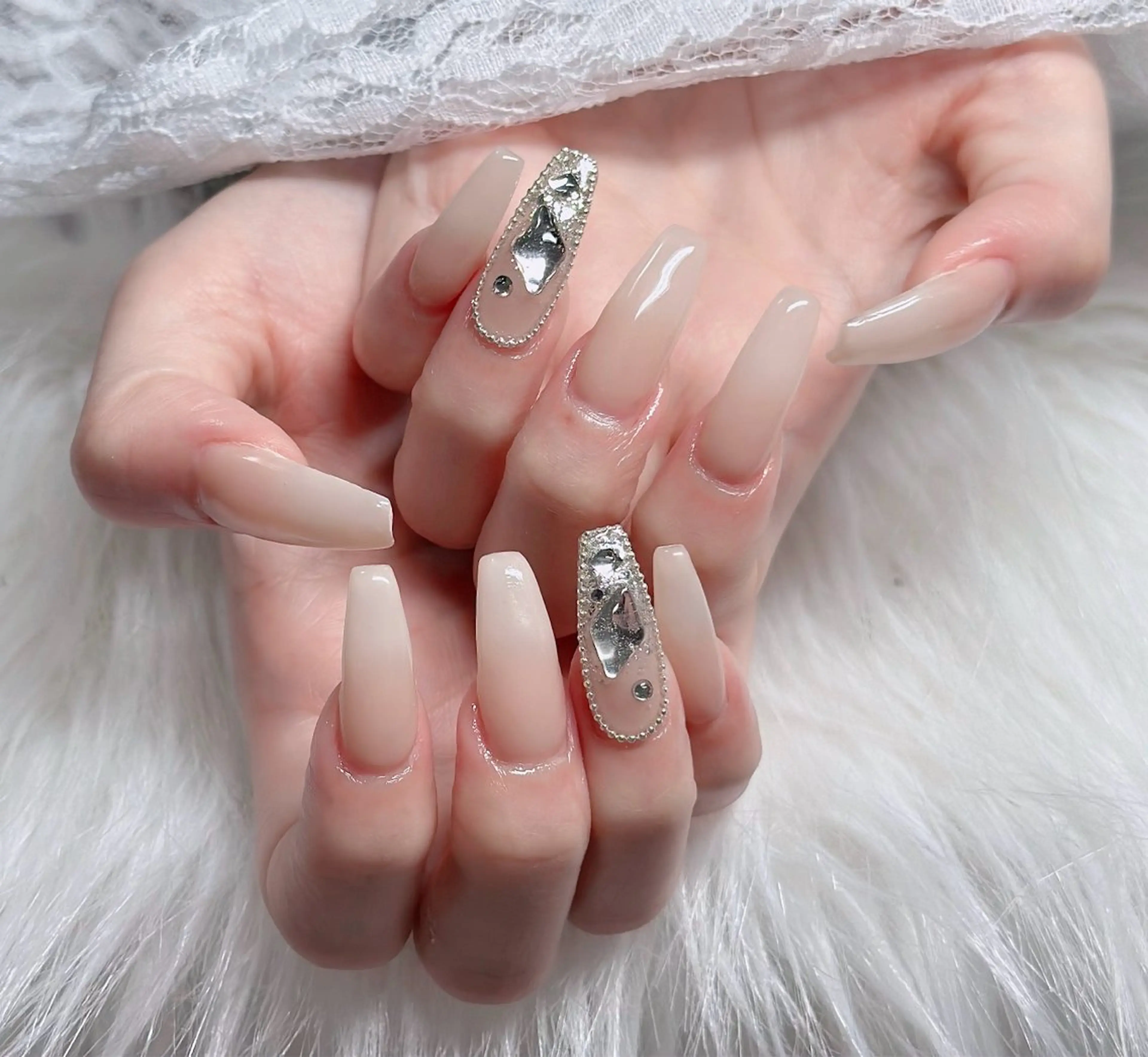ネイル フレンチネイル ジェルネイル ガラスフレンチ ハロウィン ハート H.baby Nail Salonのネイルデザイン