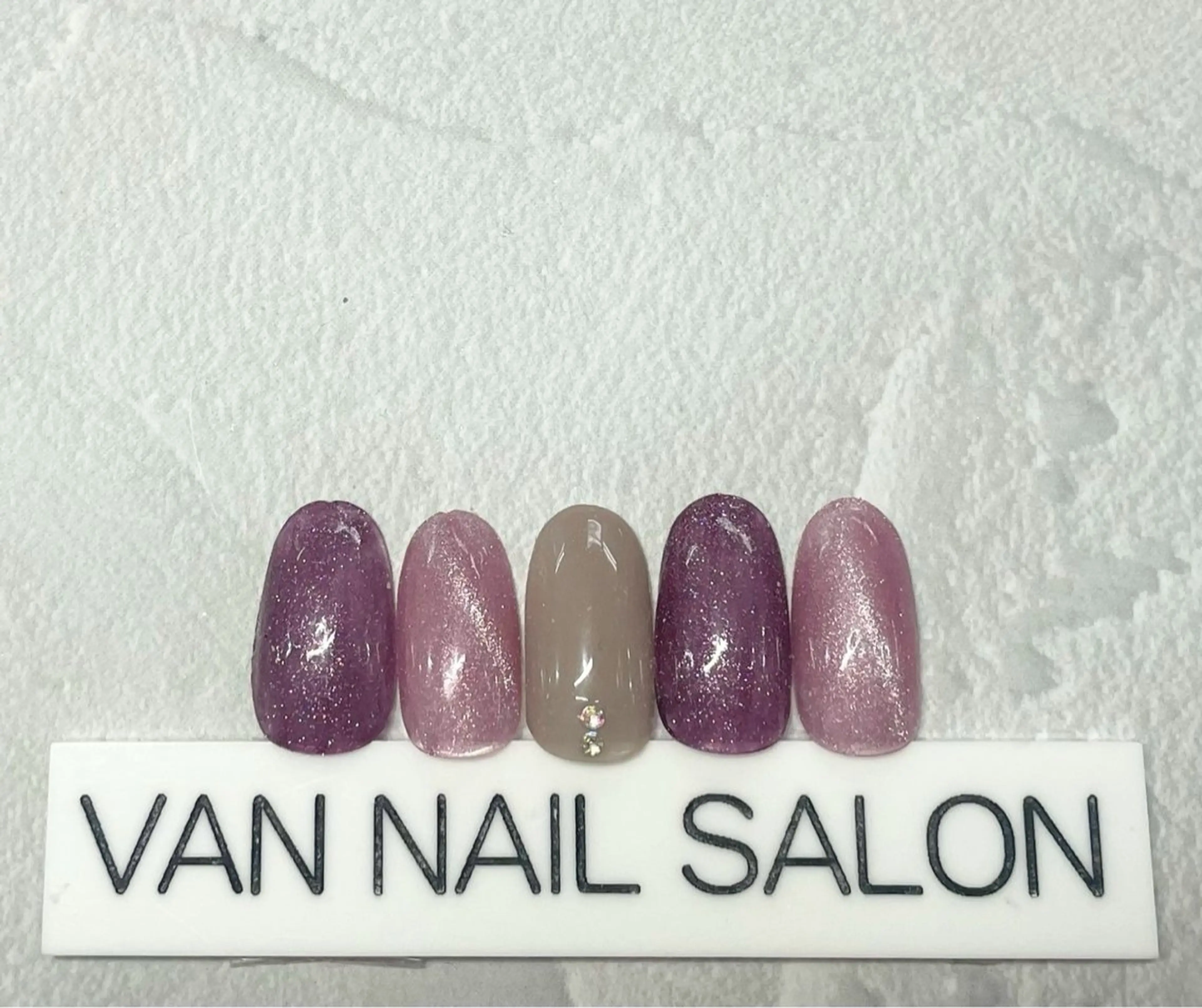 ネイル Van Nail Salonのネイルデザイン