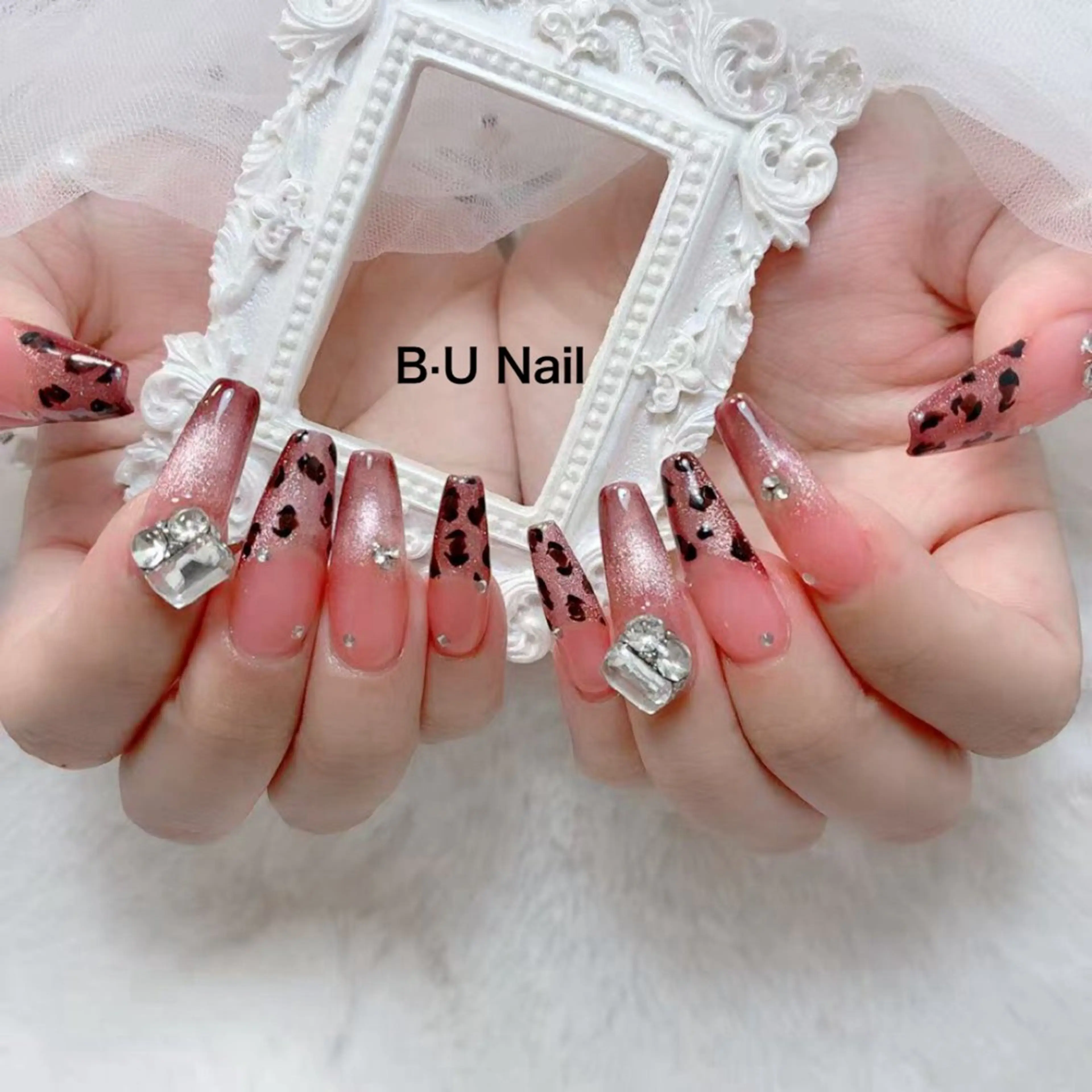 ネイル アートネイル フットネイル ジェルネイル マグネットネイル 持ち込み ハンドネイル B·U Nail大宮 長さだし専門店のネイルデザイン