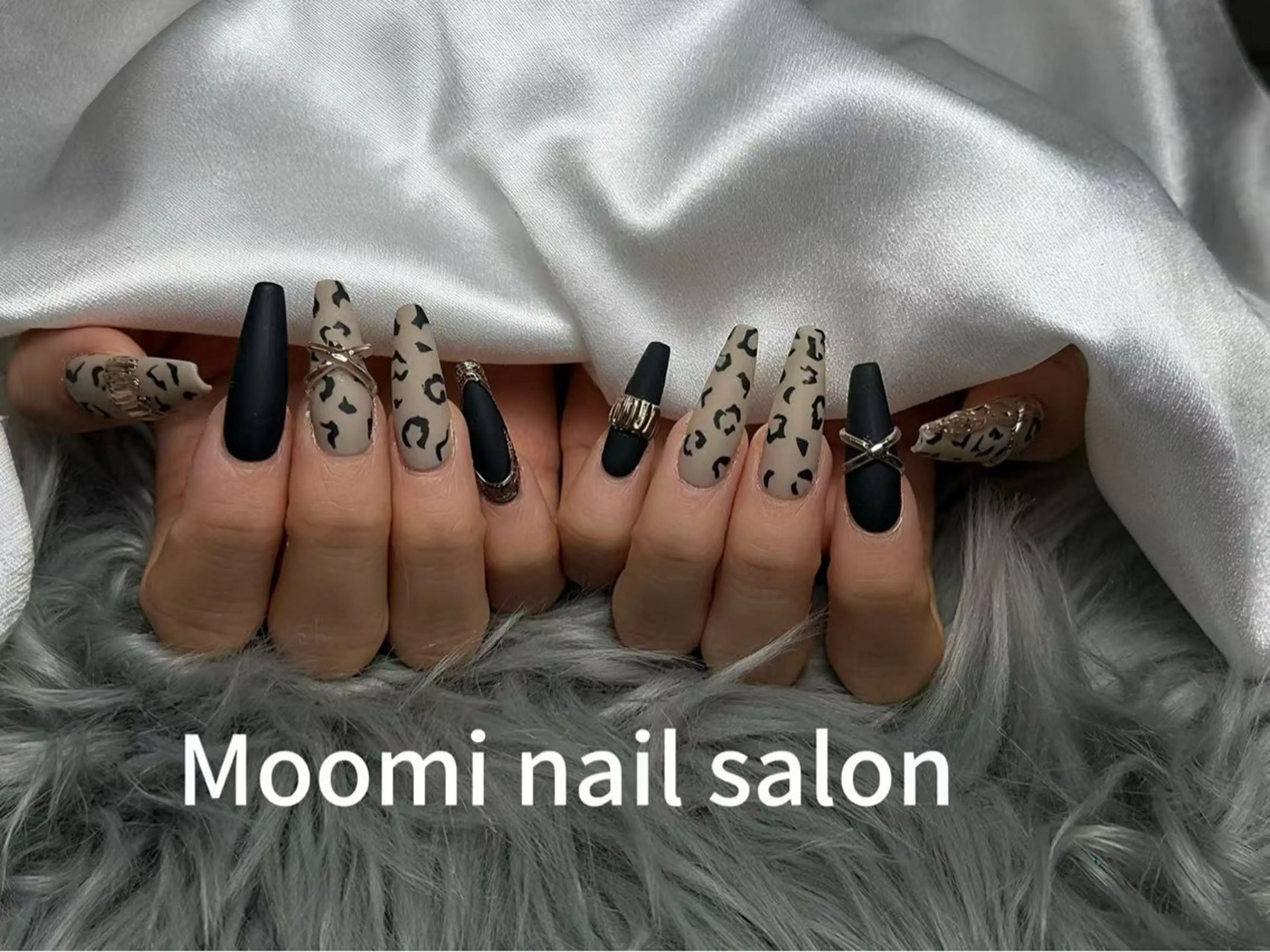 ロング ハンドネイル Moomi nailのネイルデザイン