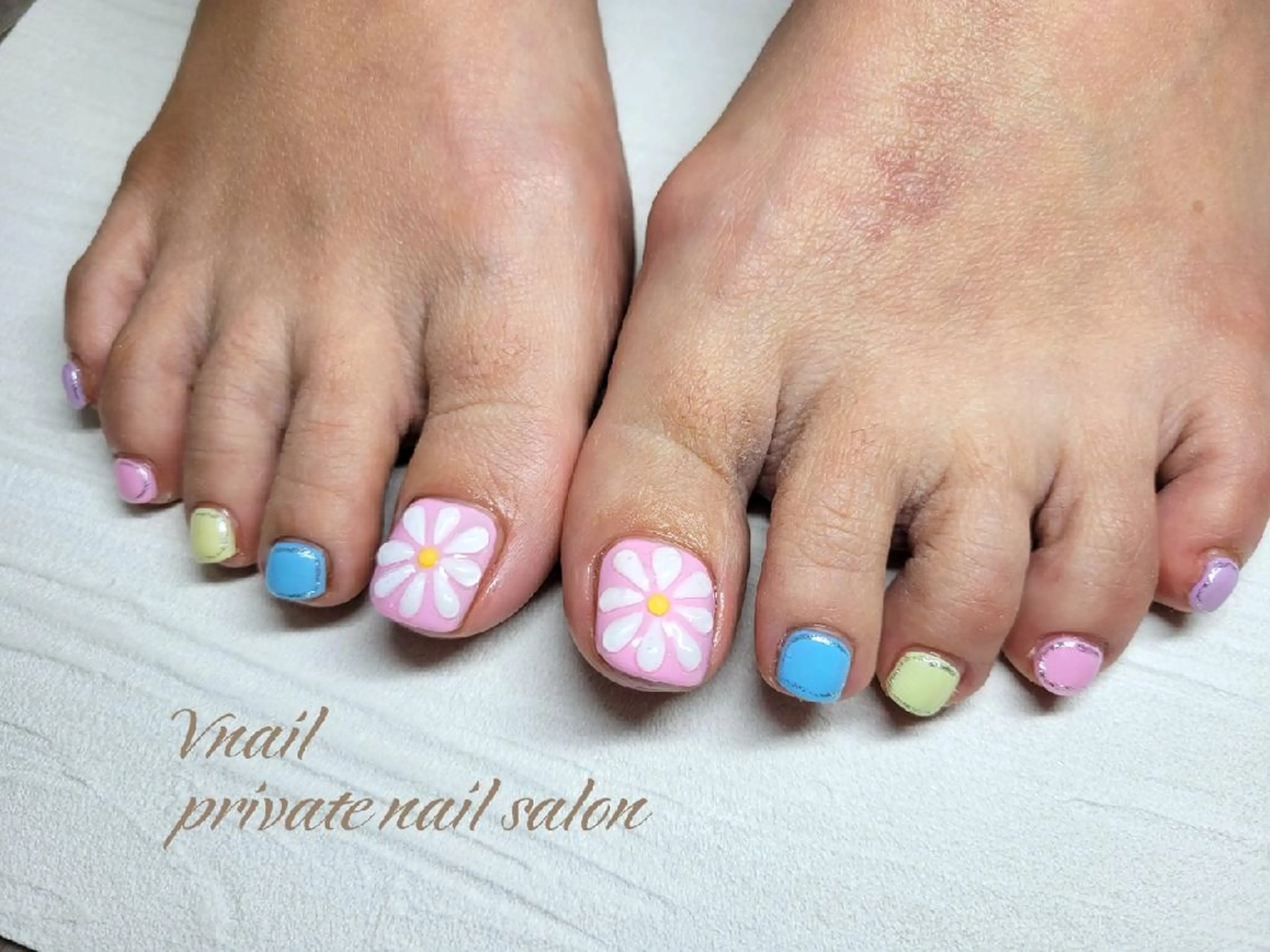 ネイル V. nailのネイルデザイン