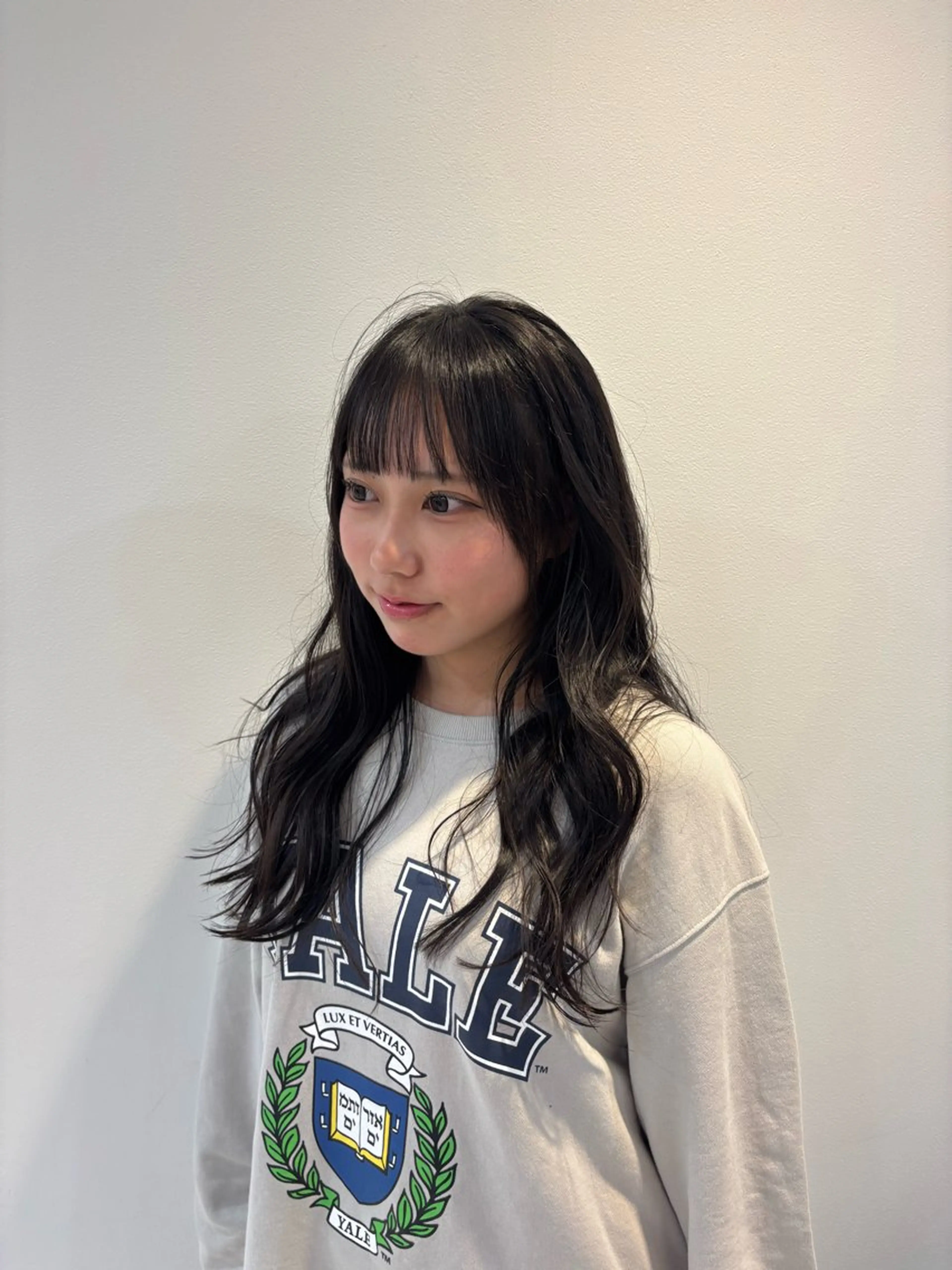 ロング 津上 恵美のヘアスタイル