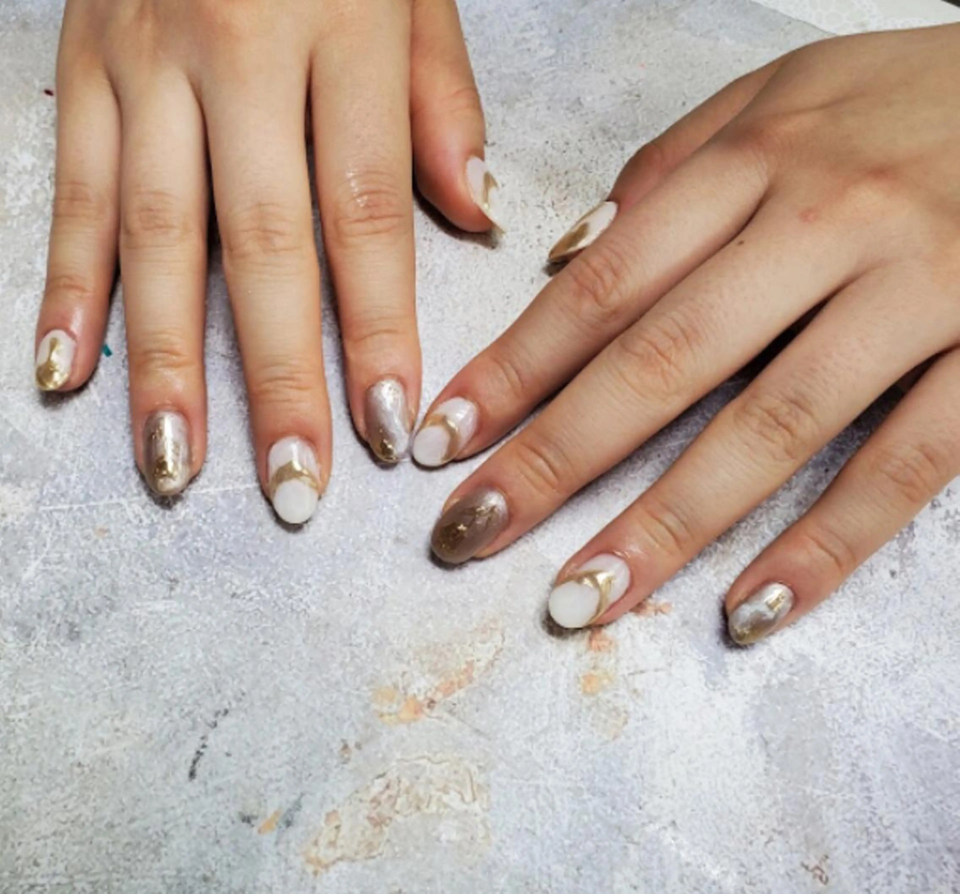 ネイル nailstudio eviz新宿店のネイルデザイン