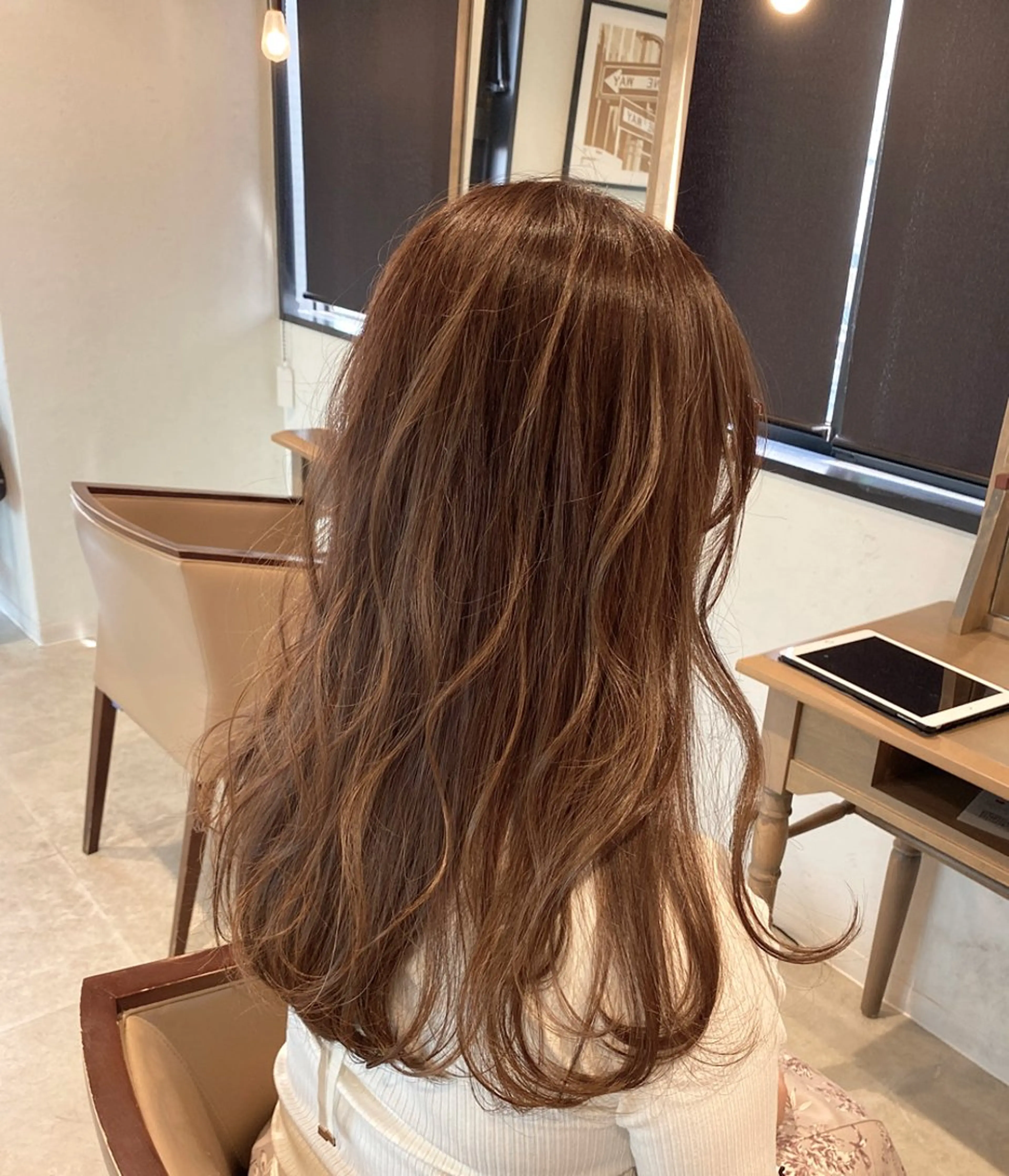 カラー ハイライトカラー カット ヘアカラー トリートメント ブリーチなしWカラー /酸性ストレート河本のヘアスタイル