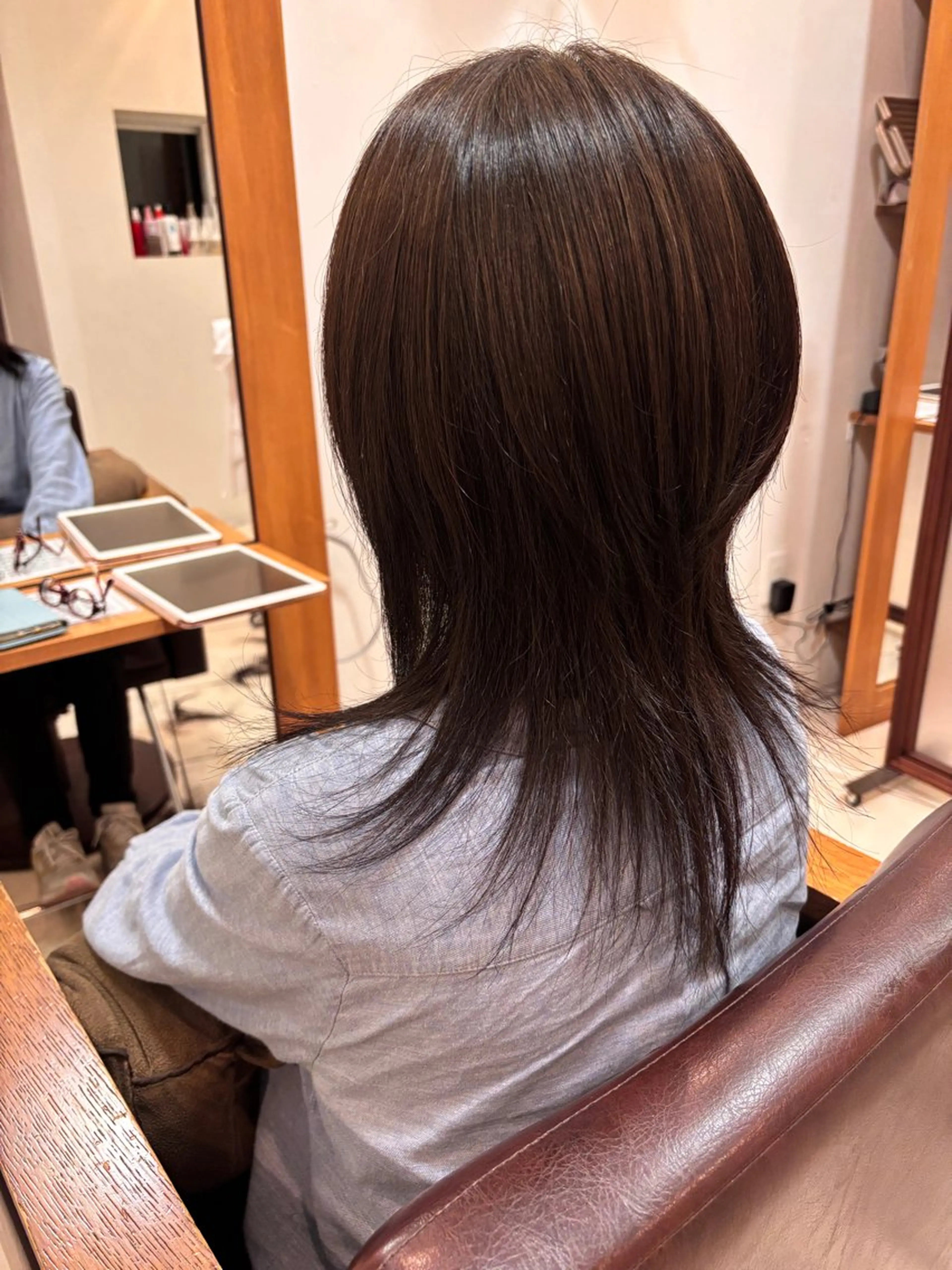 ロング 吉井 愛のヘアスタイル