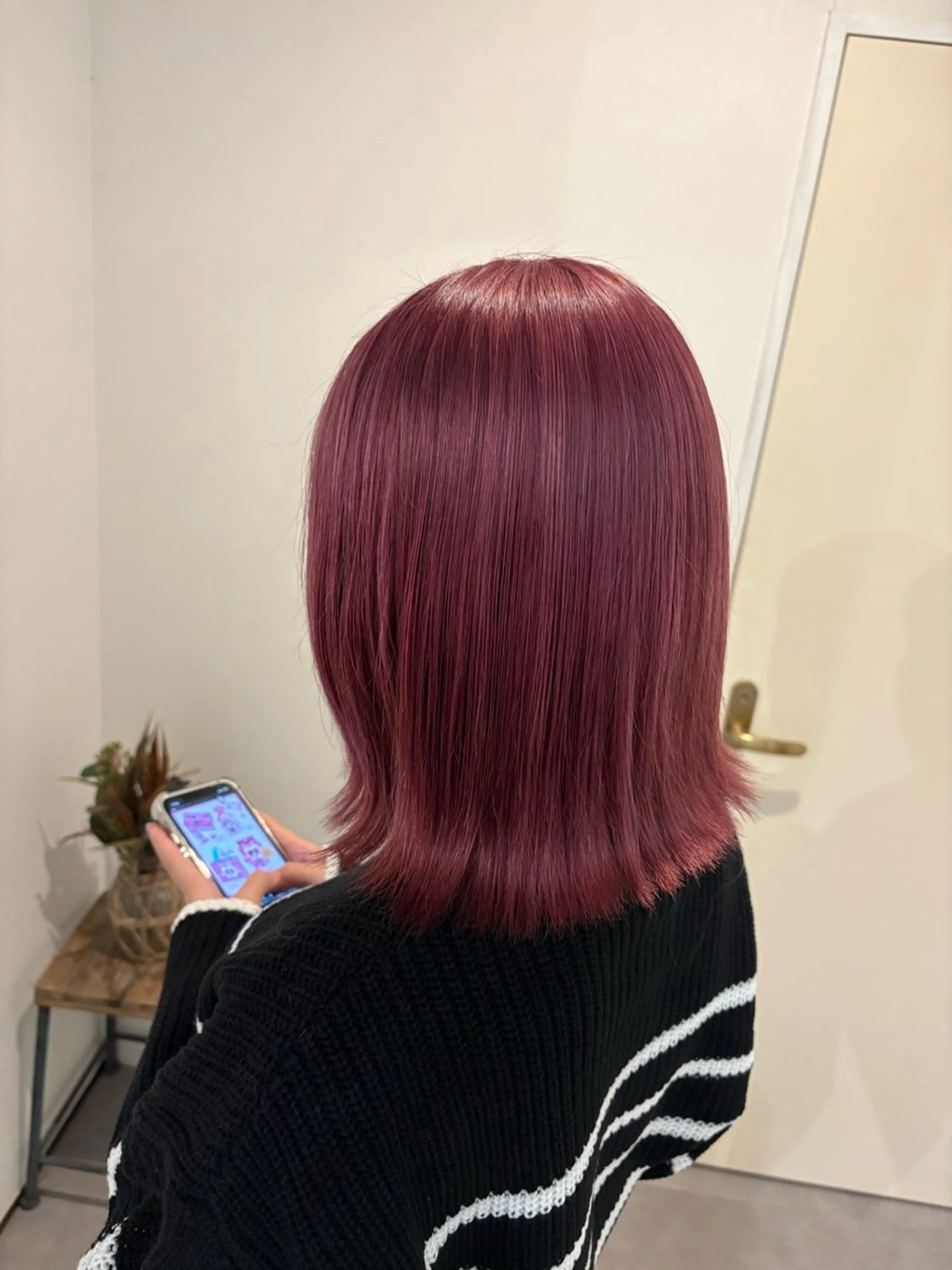 ミディアム カラー ピンクカラー ヘアカラー 黒川 綾音のヘアスタイル