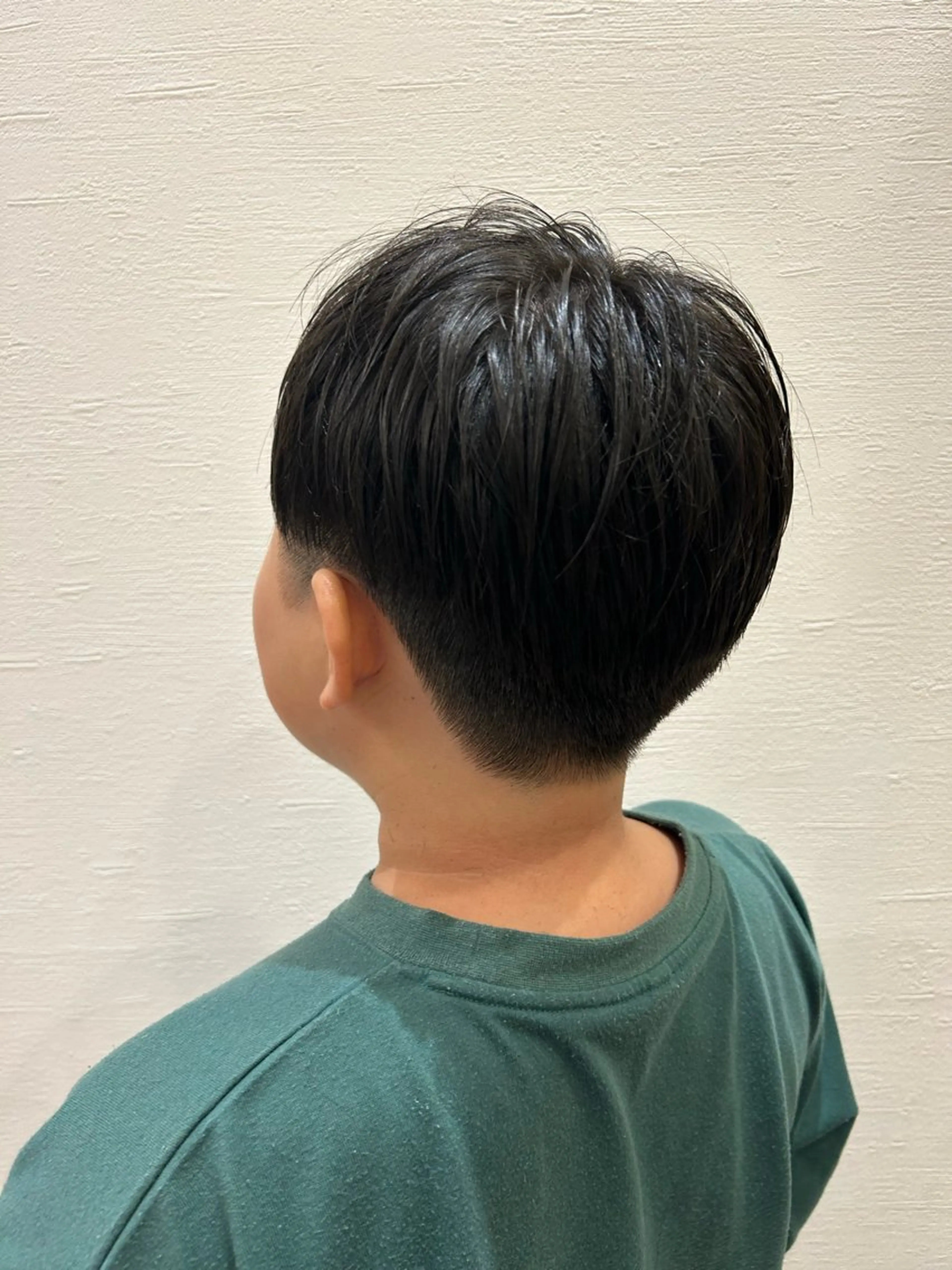 ショート メンズ キッズ マッシュ ツーブロック ショートヘア カット 根石 結菜のヘアスタイル